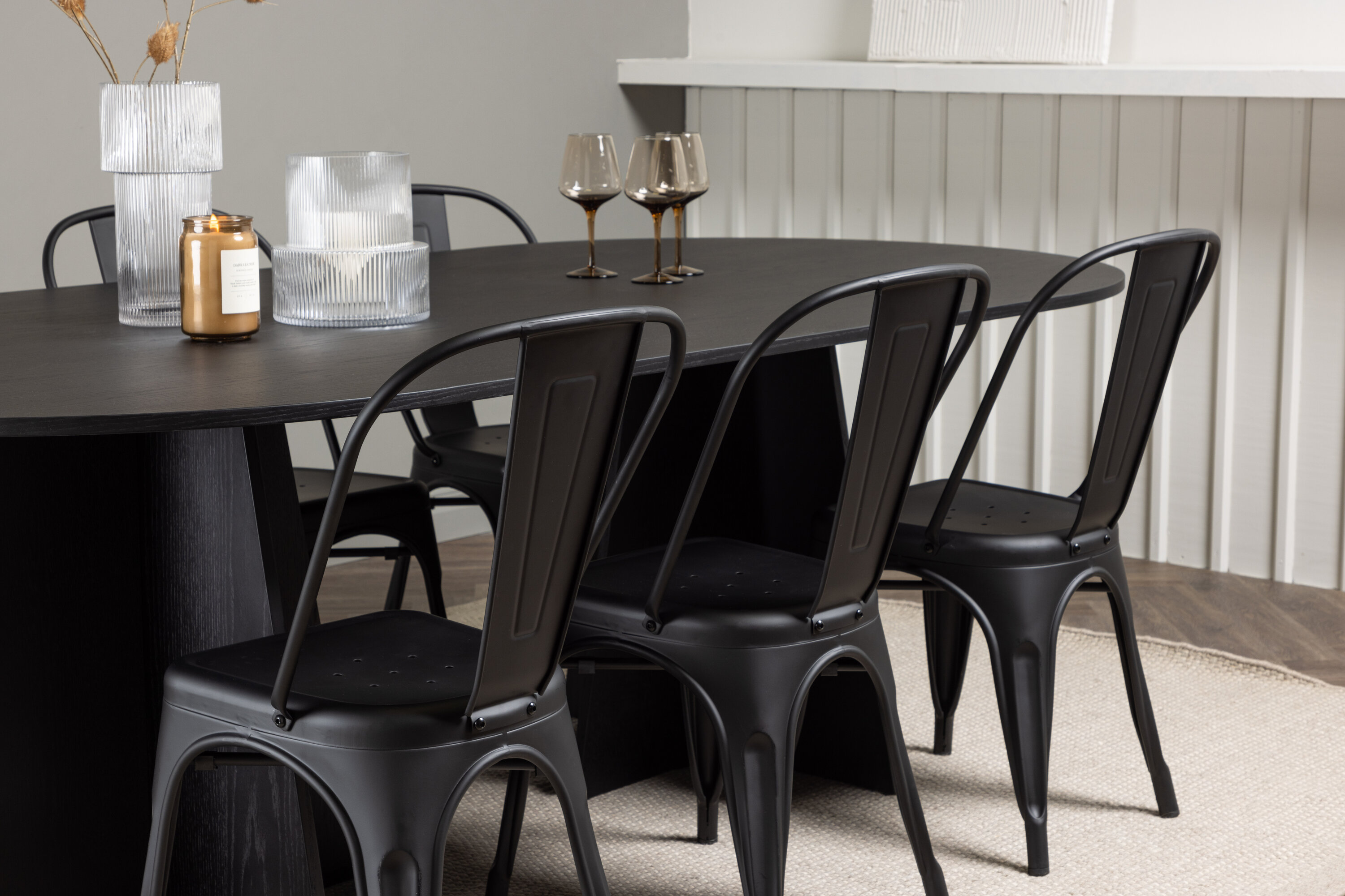 deLOHN Bootcut Oval, Tempe Ovális étkezőgarnitúra