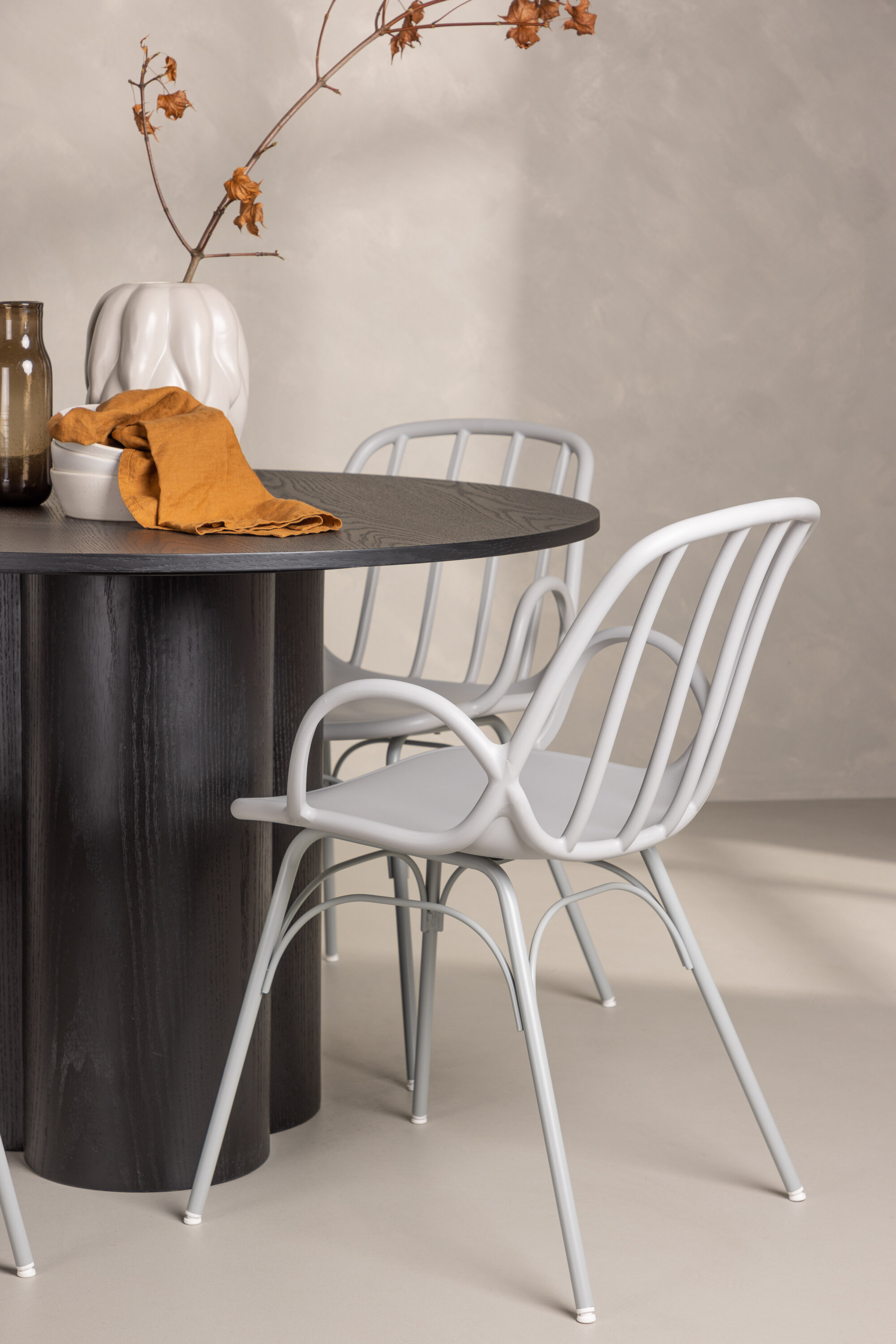 deLOHN Olivia, Dyrön Kör alakú étkezőgarnitúra