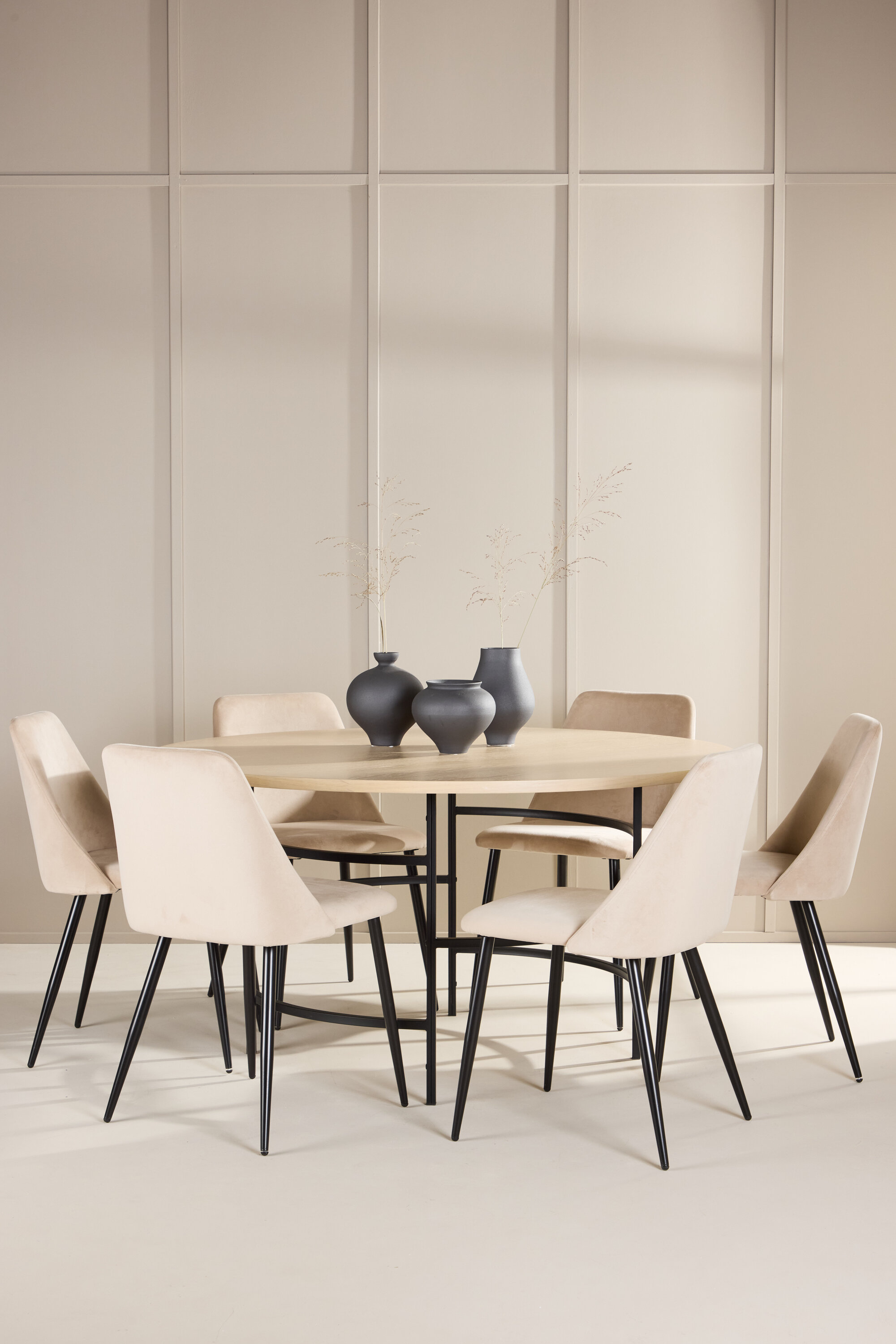 deLOHN Copenhagen, Night Kör alakú étkezőgarnitúra