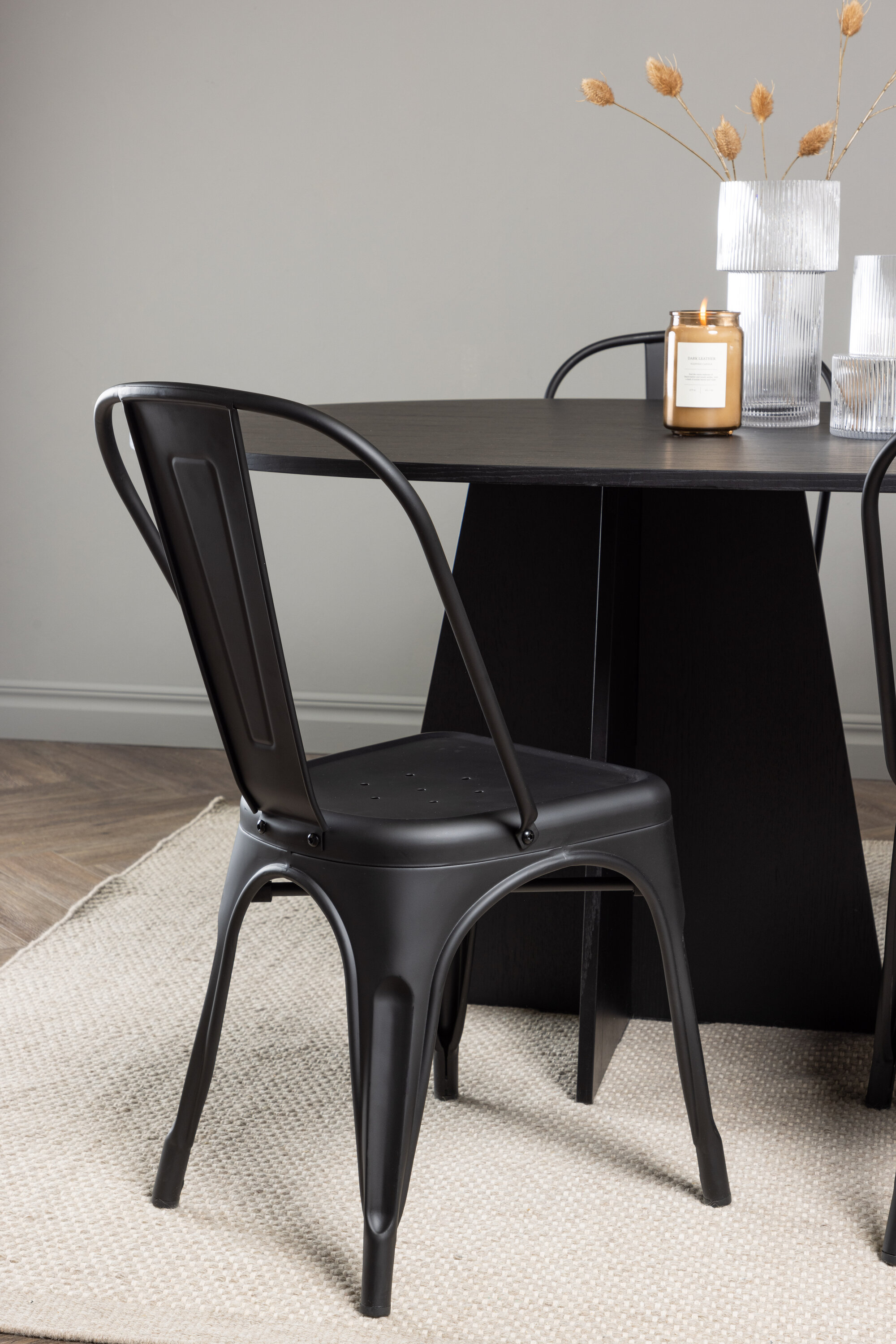 deLOHN Bootcut Oval, Tempe Ovális étkezőgarnitúra