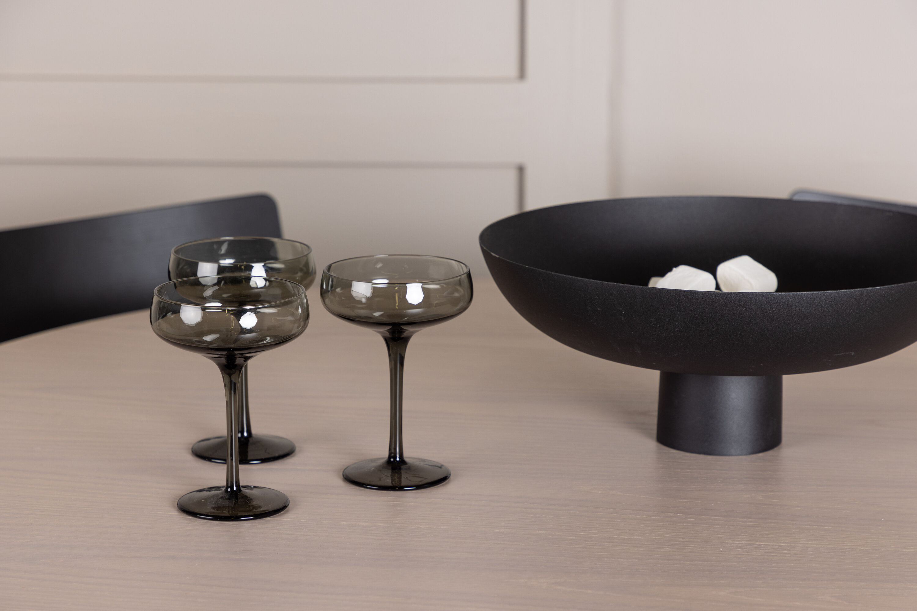 deLOHN Olivia, Montros Kör alakú étkezőgarnitúra