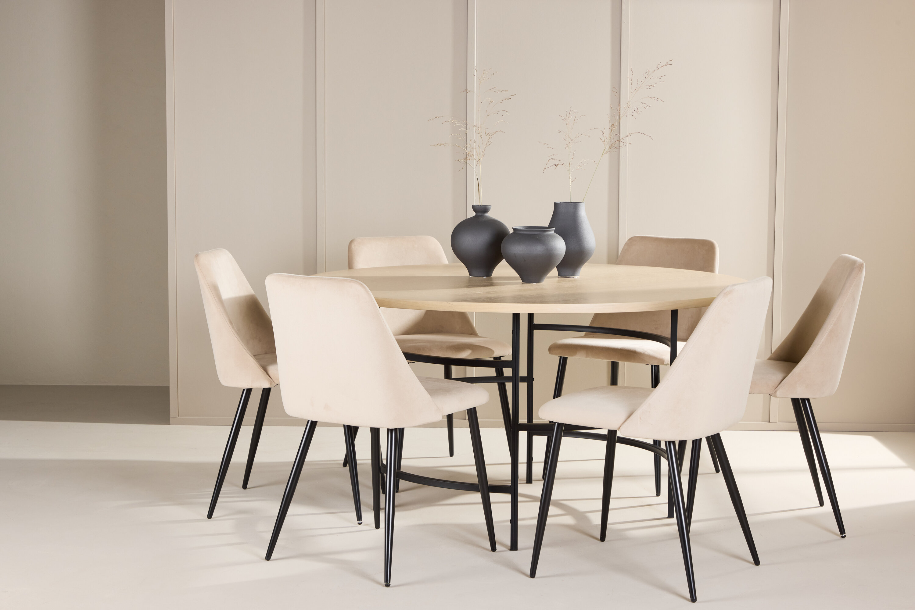 deLOHN Copenhagen, Night Kör alakú étkezőgarnitúra