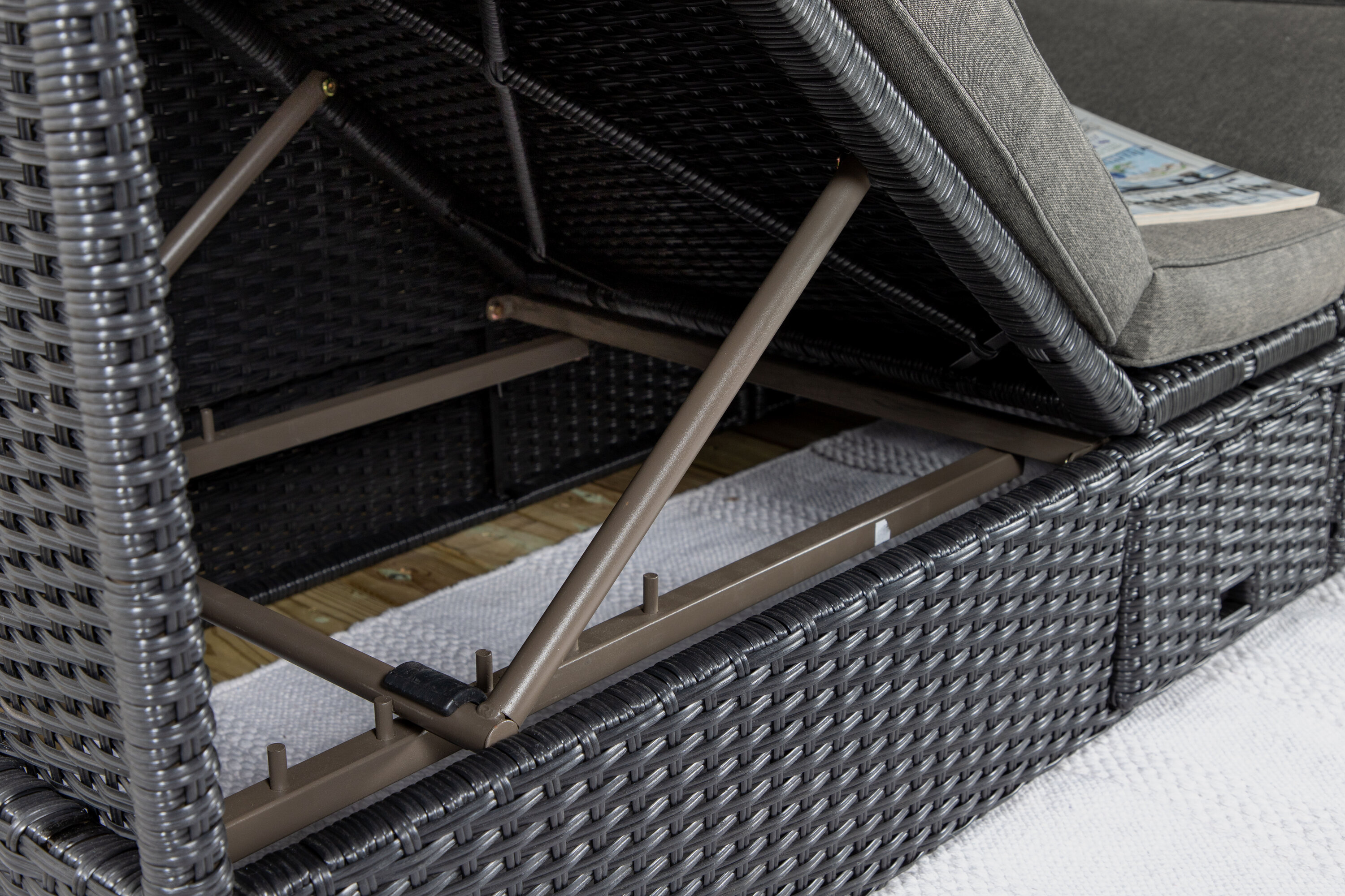 deLOHN Nopy Napozóágy