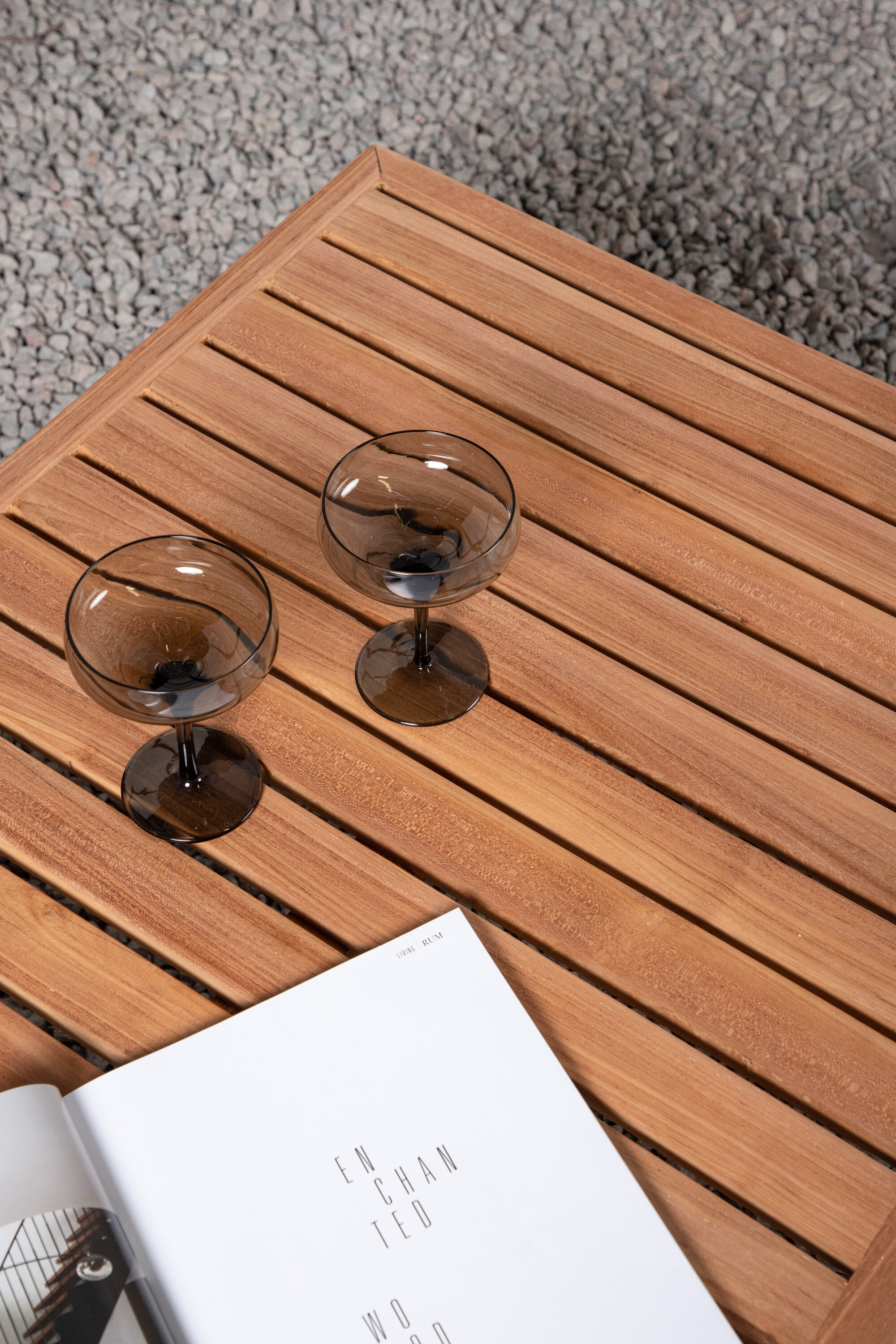 deLOHN Amlan Dohányzóasztal