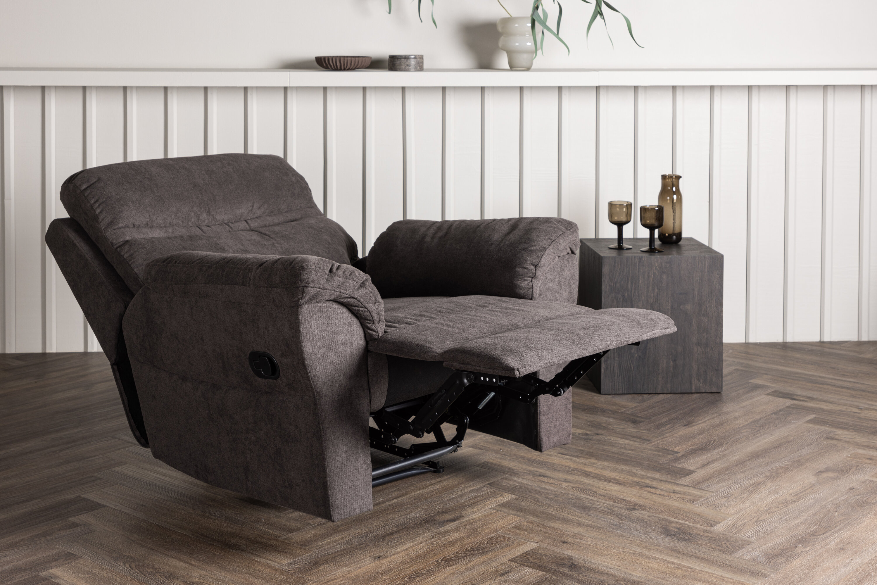 deLOHN Taranto Fotel