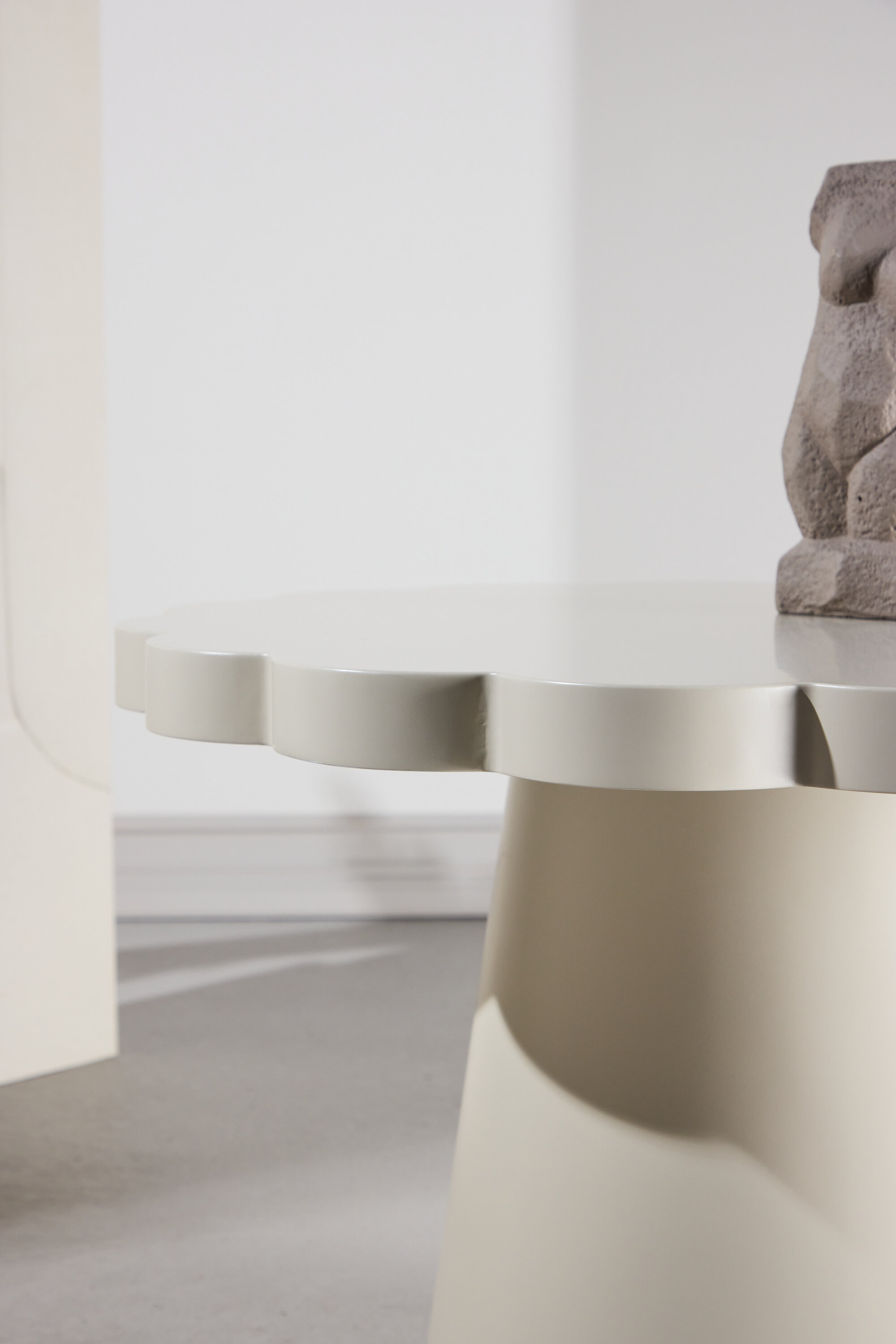 deLOHN Krull Dohányzóasztal