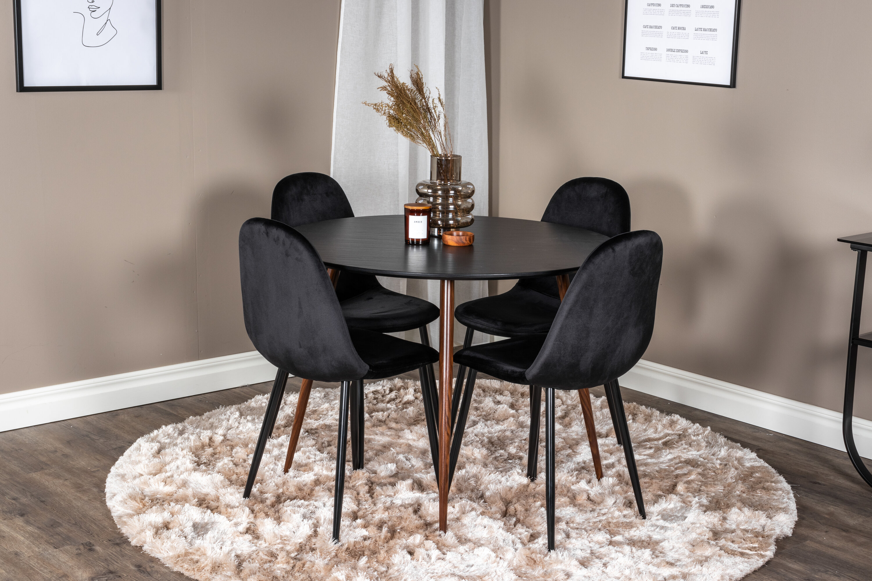 deLOHN Plaza, Polar Kör alakú étkezőgarnitúra deLOHN Plaza, Polar Kör alakú étkezőgarnitúra