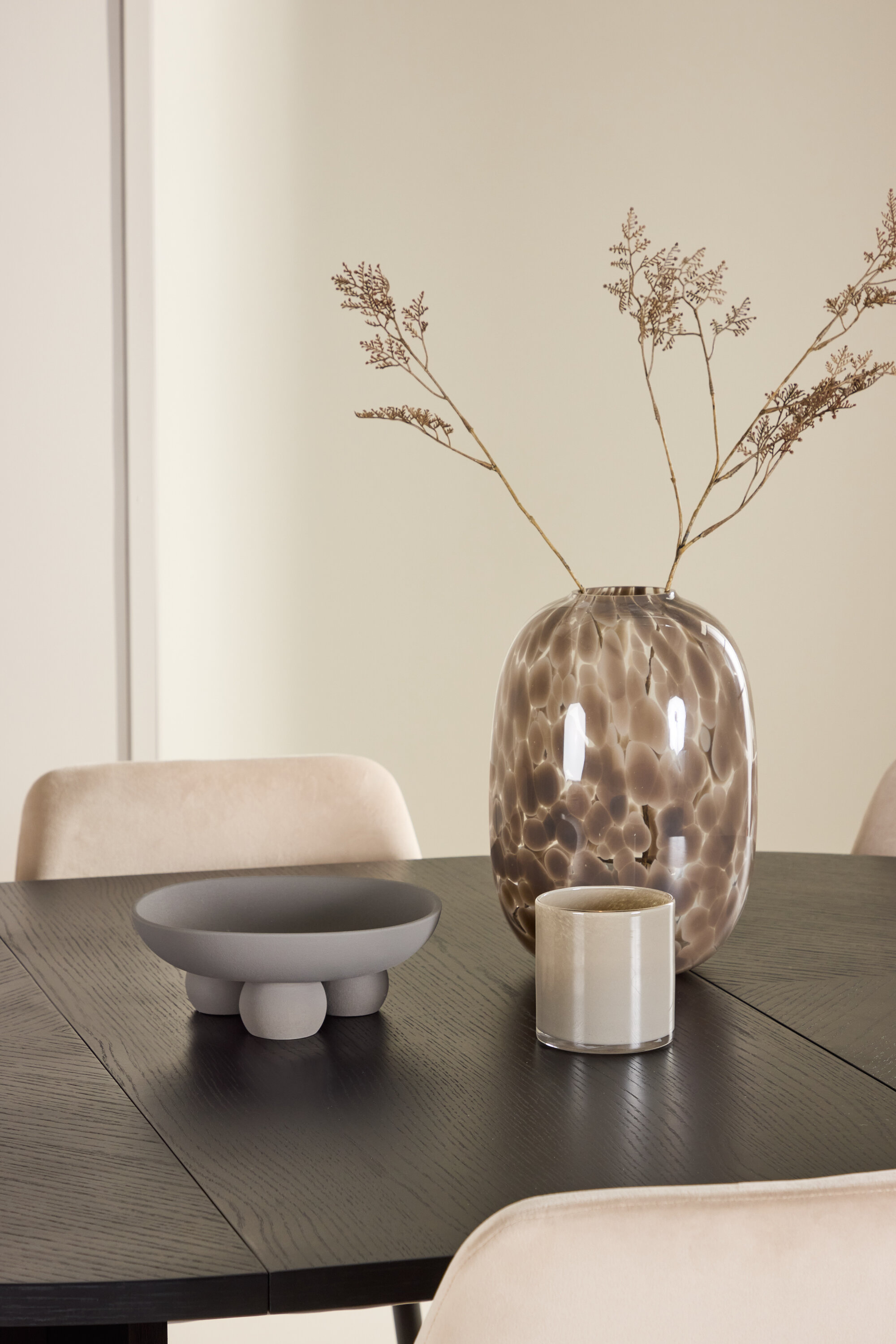 deLOHN Strada, Night Ovális étkezőgarnitúra