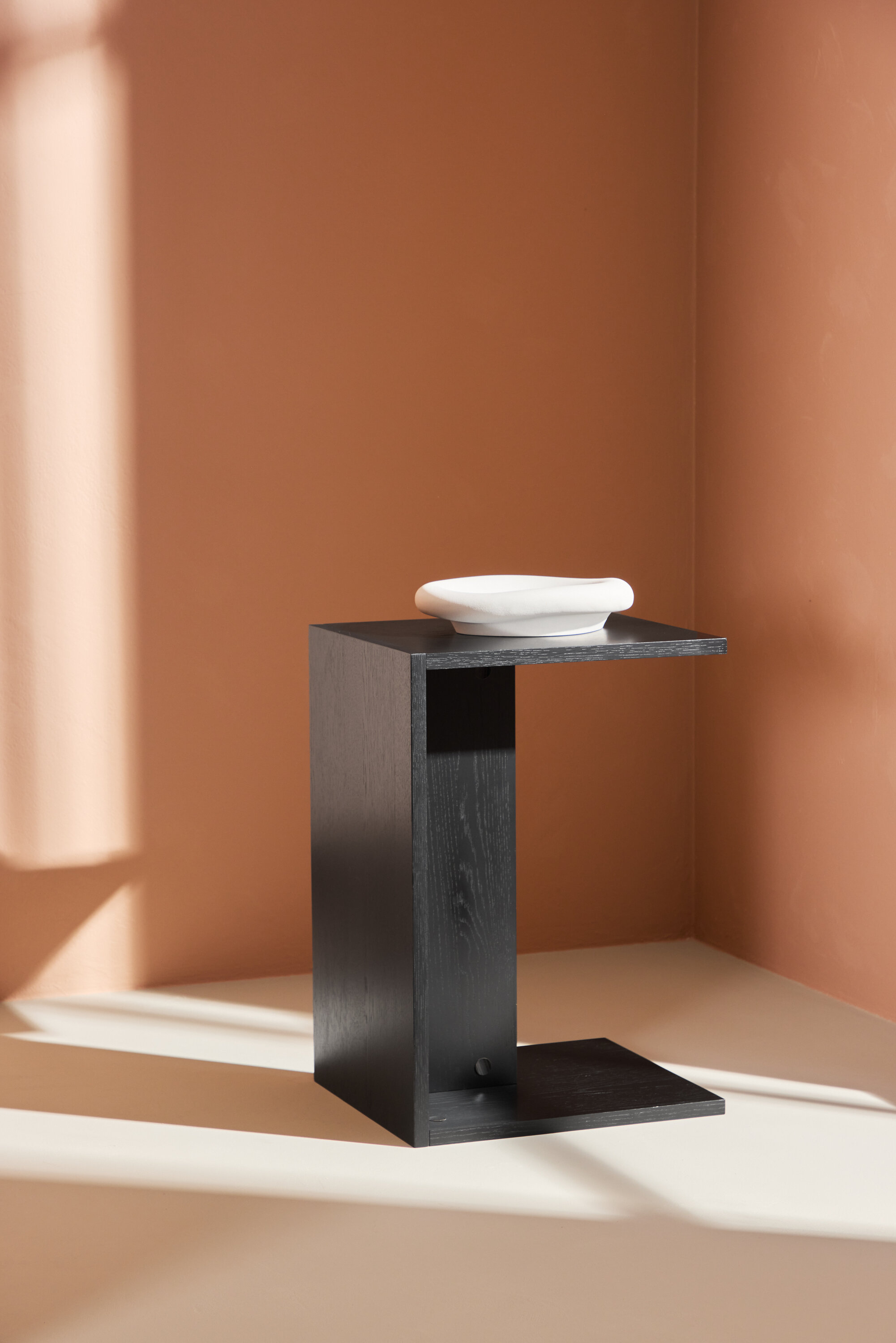 deLOHN Juni Dohányzóasztal