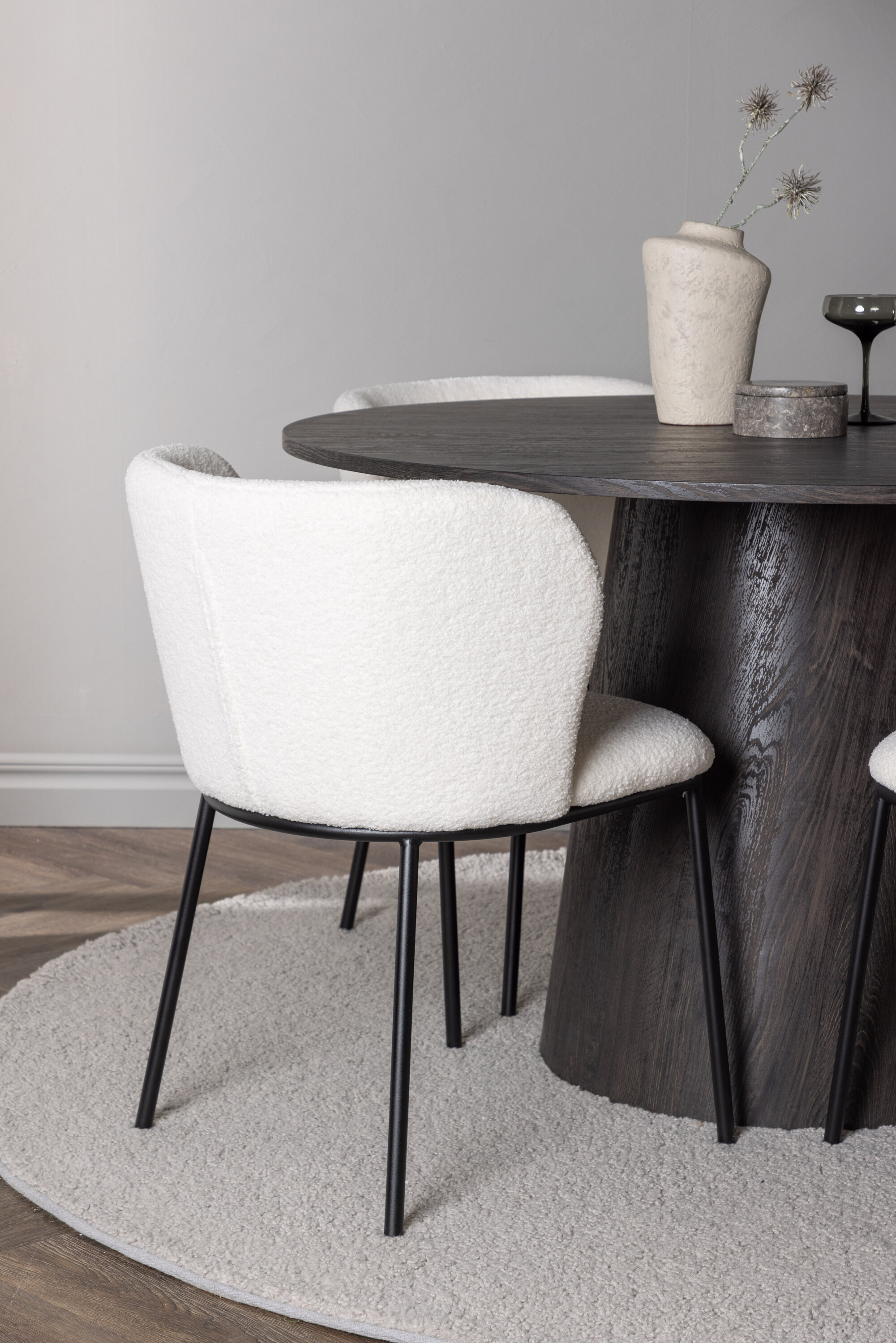 deLOHN Edina Kör alakú étkezőgarnitúra