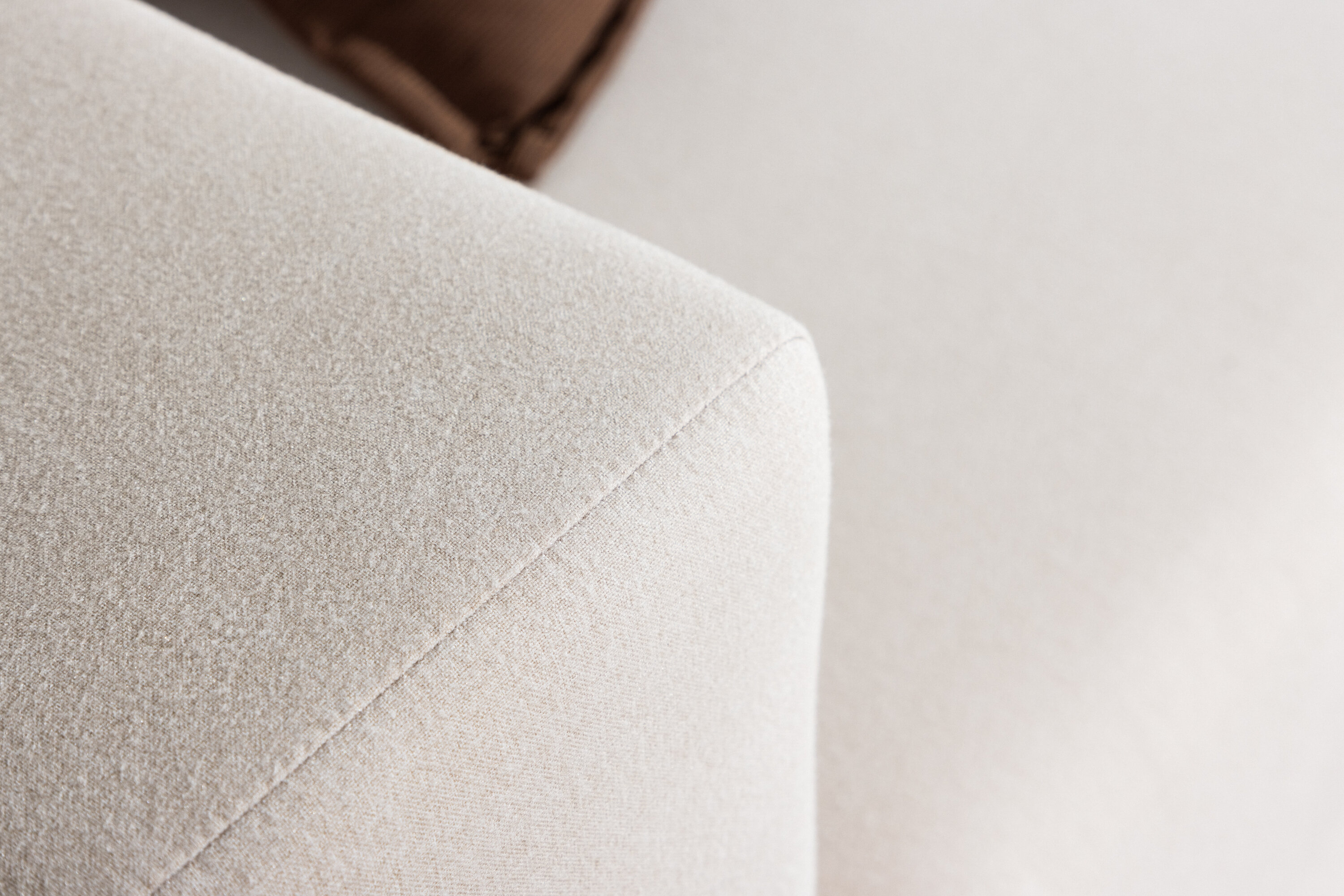 deLOHN Lumi Háromszemélyes kanapé