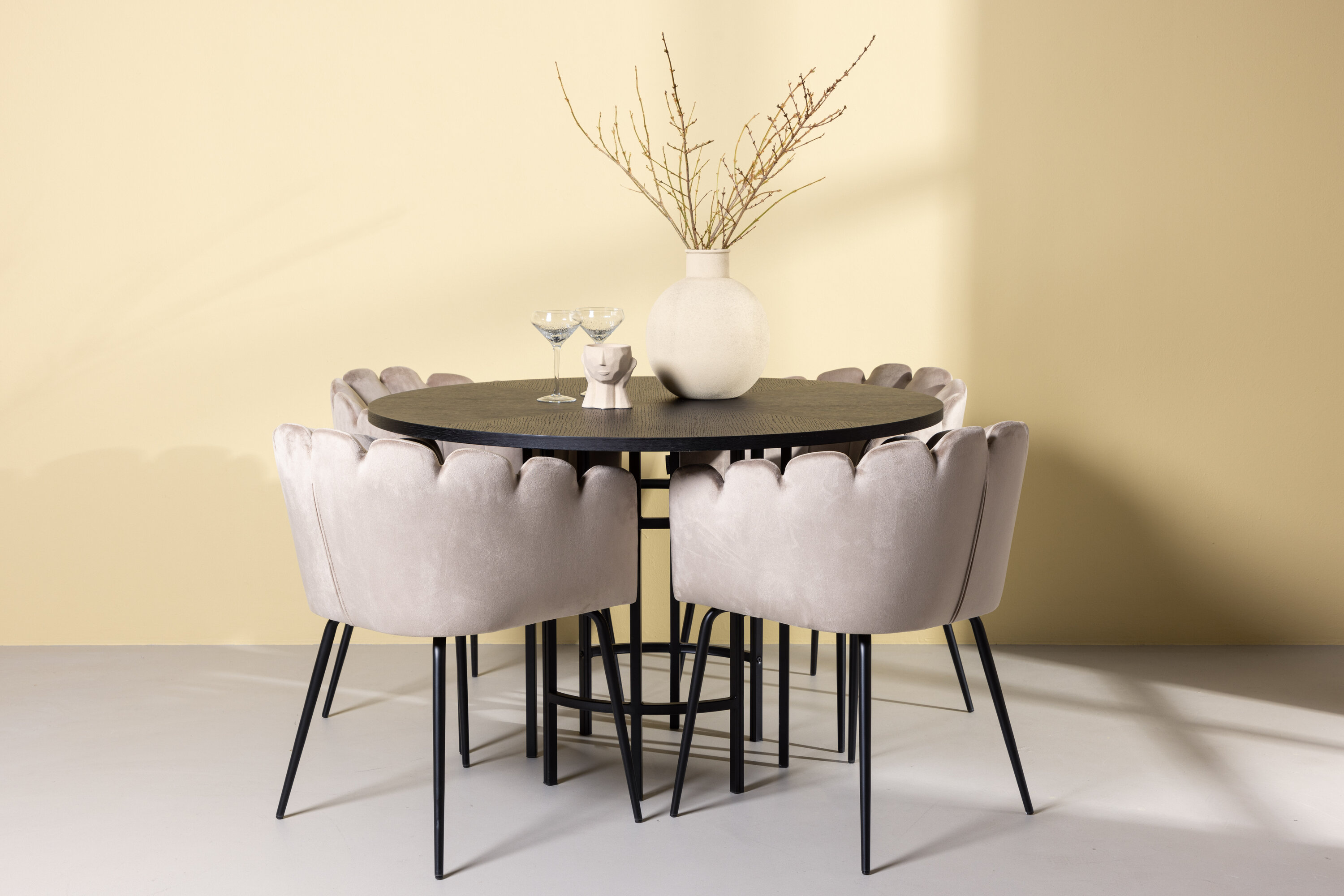 deLOHN Copenhagen, Limhamn Kör alakú étkezőgarnitúra deLOHN Copenhagen, Limhamn Kör alakú étkezőgarnitúra