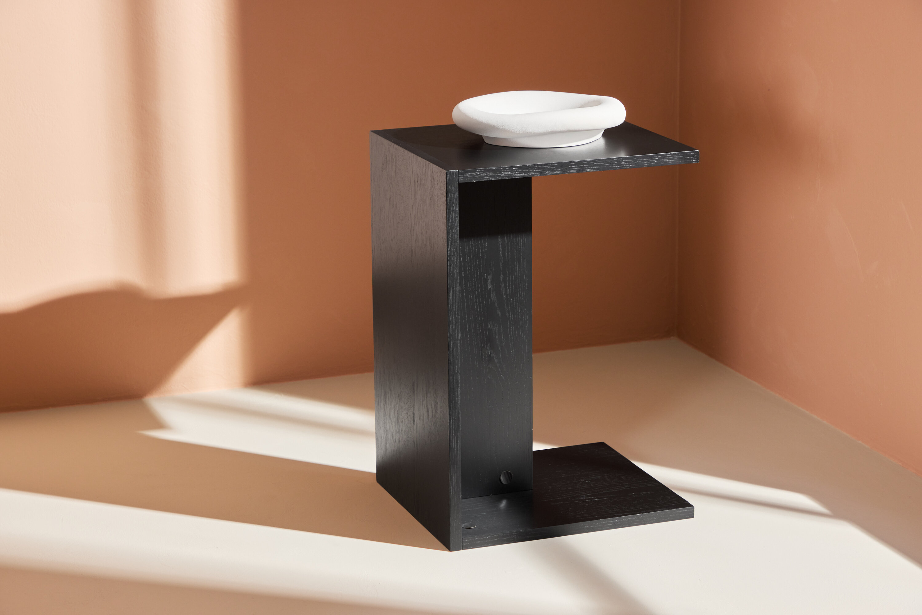 deLOHN Juni Dohányzóasztal