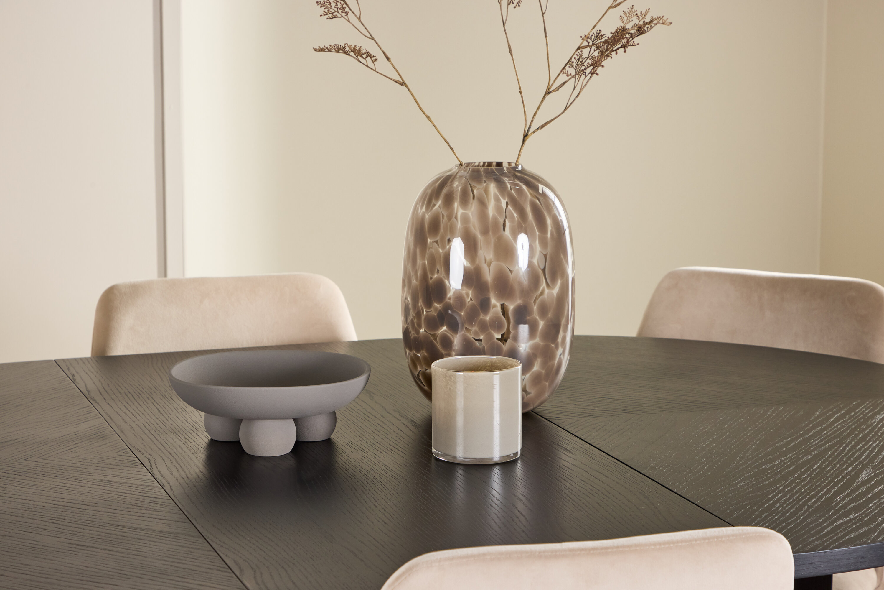 deLOHN Strada, Night Ovális étkezőgarnitúra