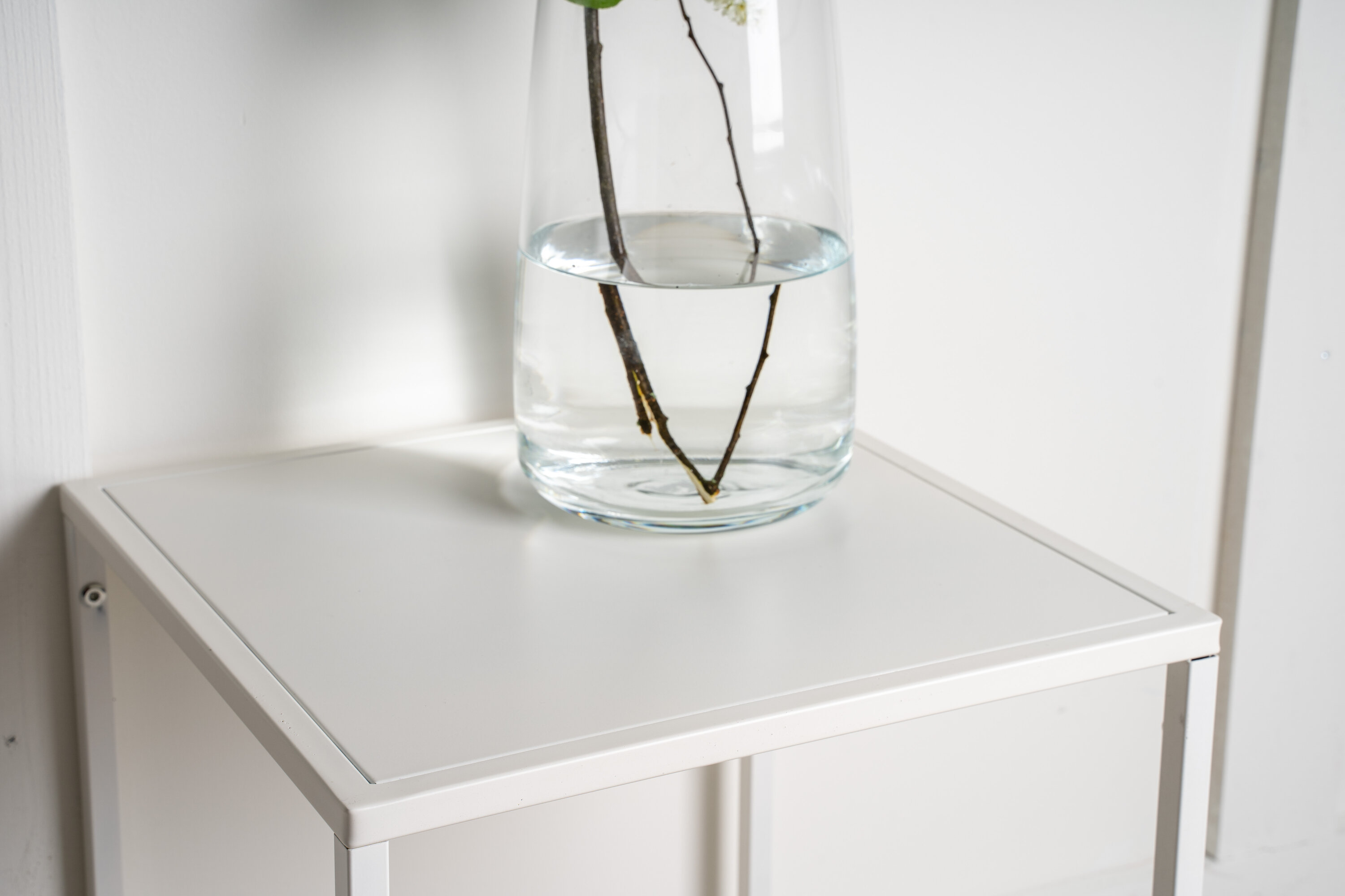 deLOHN Staal Kisasztal deLOHN Staal Kisasztal