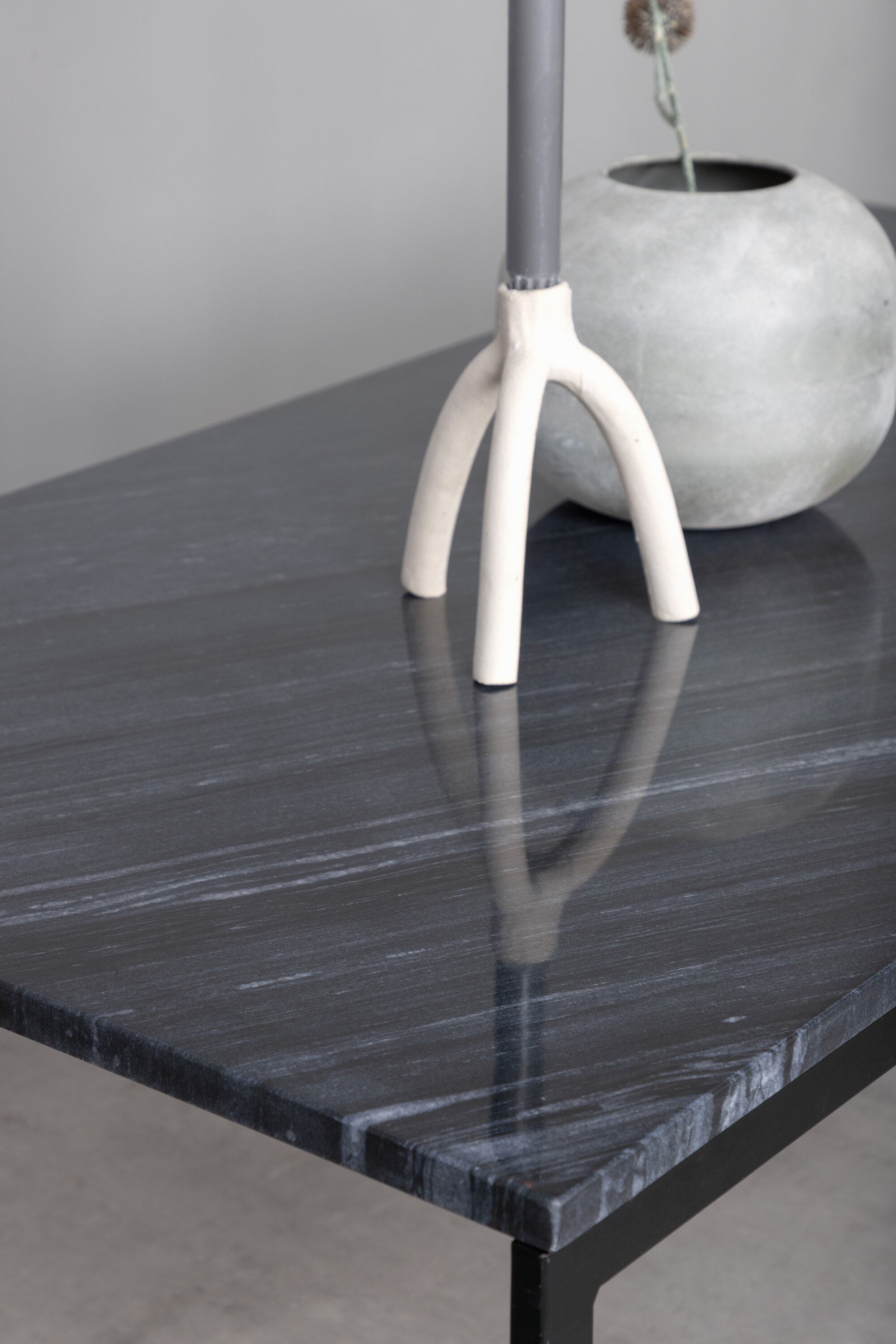 deLOHN Estelle Dohányzóasztal