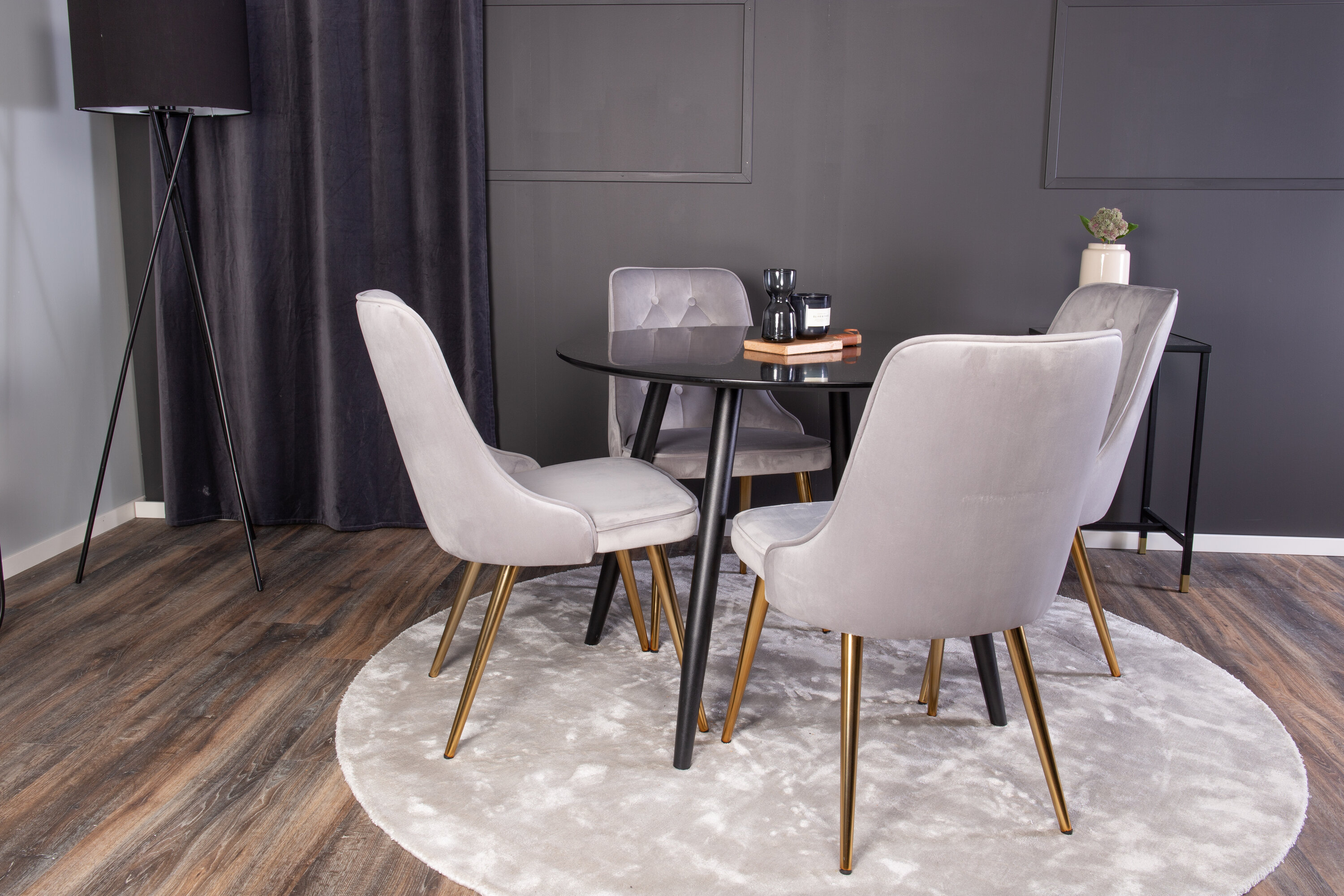 deLOHN Velvet Deluxe, Plaza Kör alakú étkezőgarnitúra