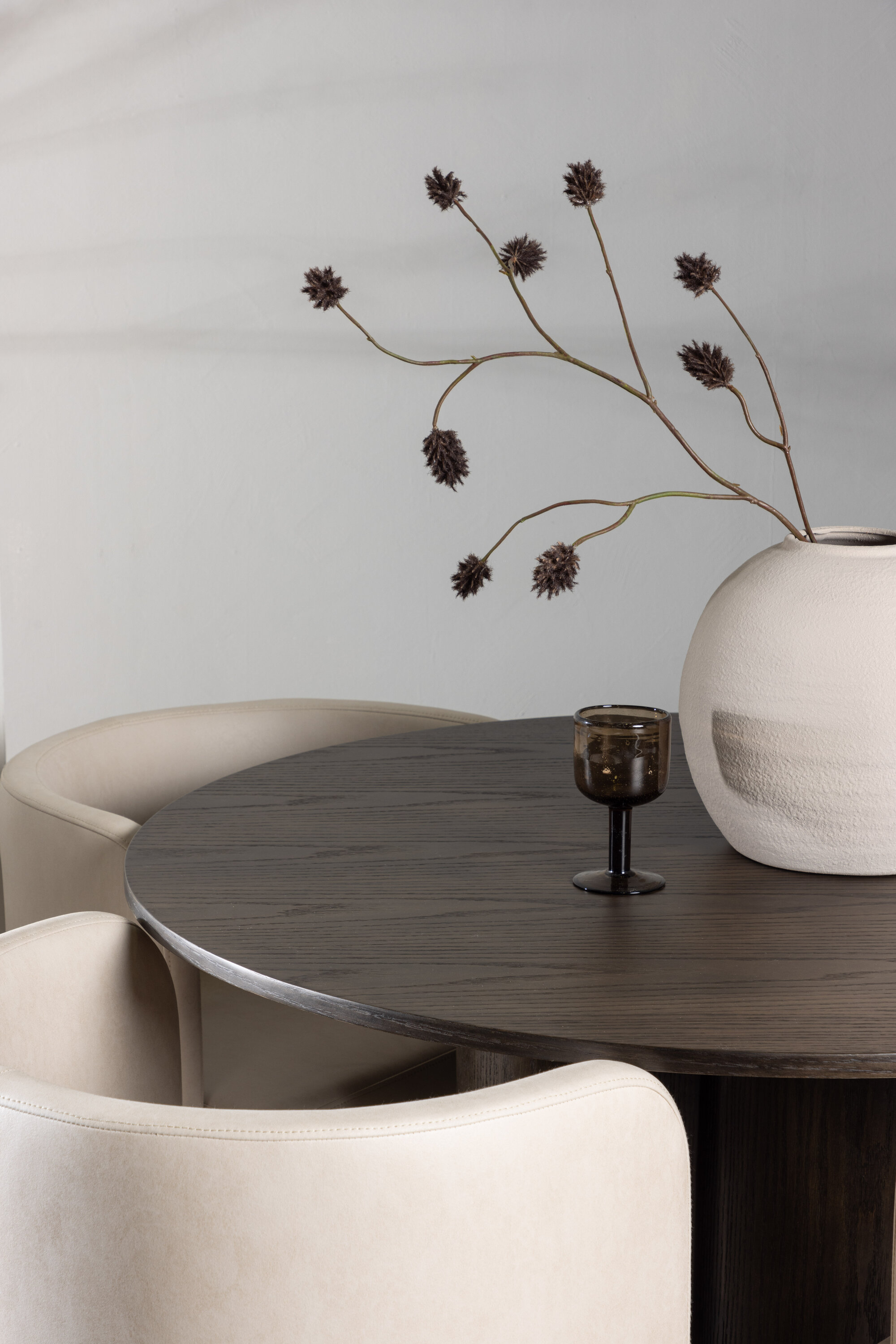 deLOHN Olivia, Simrishamn Kör alakú étkezőgarnitúra