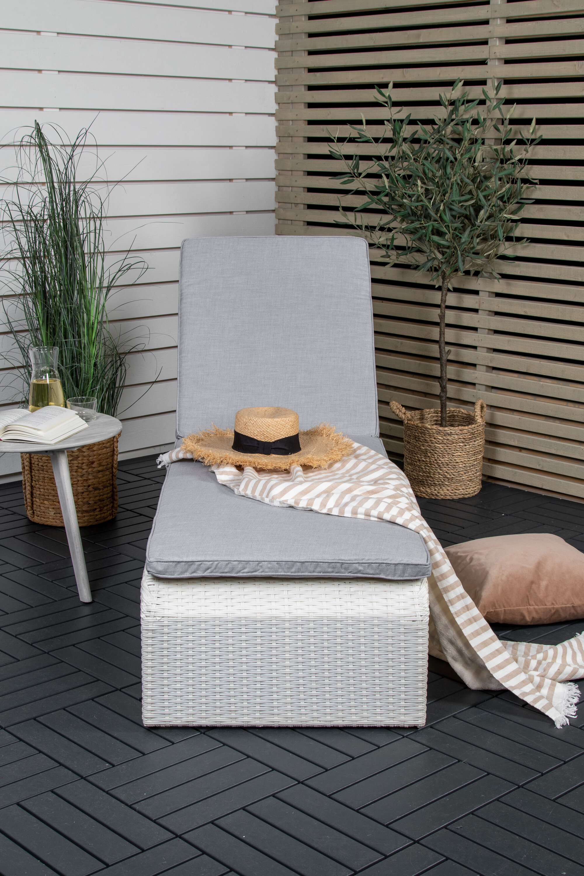 deLOHN London Napozóágy