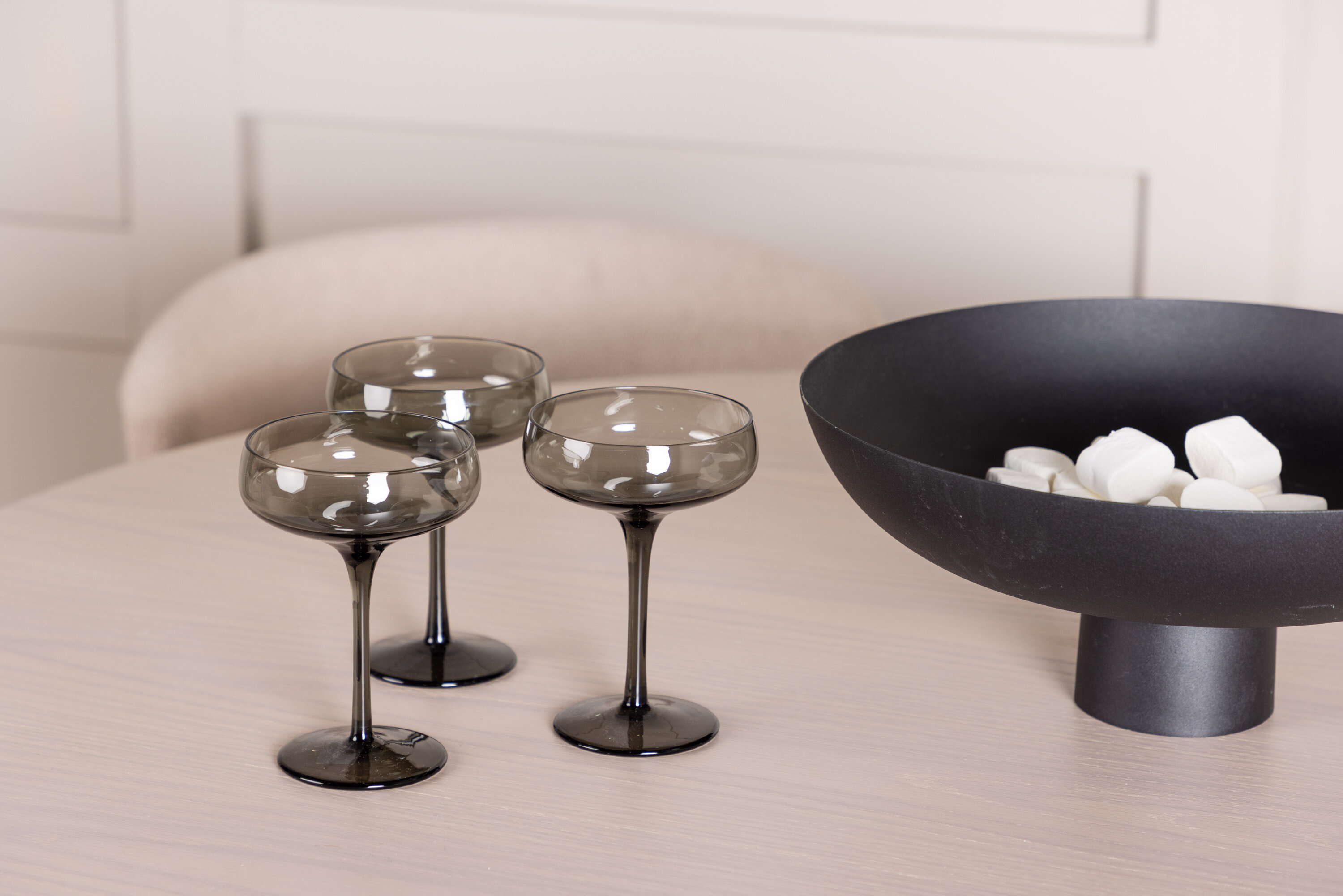 deLOHN Olivia, Modesto Kör alakú étkezőgarnitúra