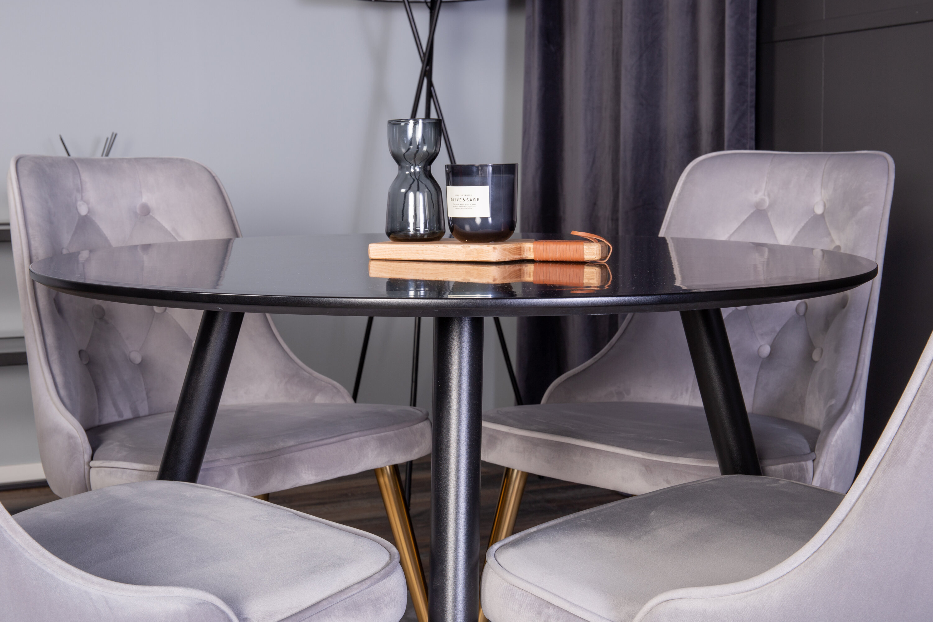 deLOHN Velvet Deluxe, Plaza Kör alakú étkezőgarnitúra