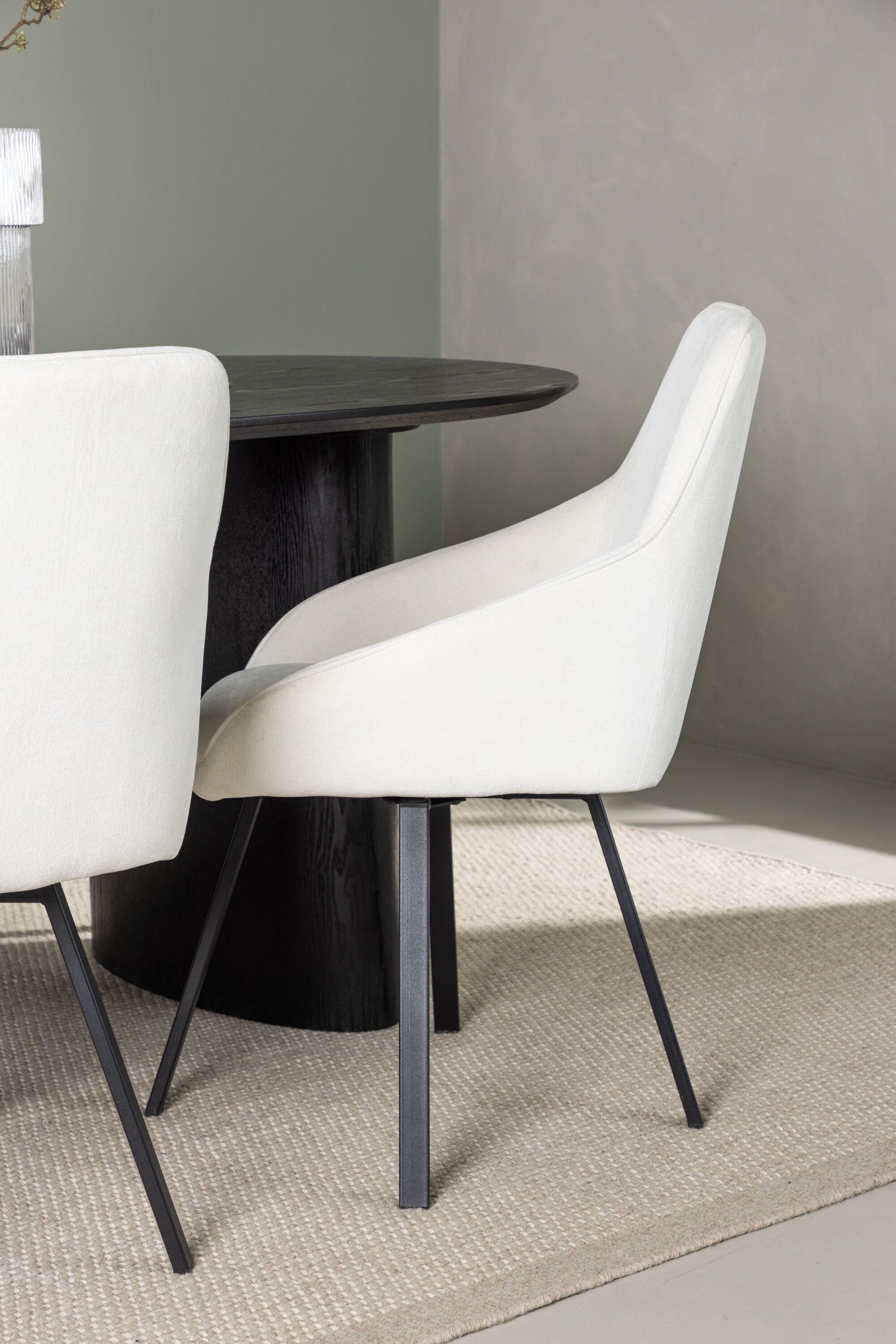 deLOHN Rosie Ovális étkezőgarnitúra deLOHN Rosie Ovális étkezőgarnitúra