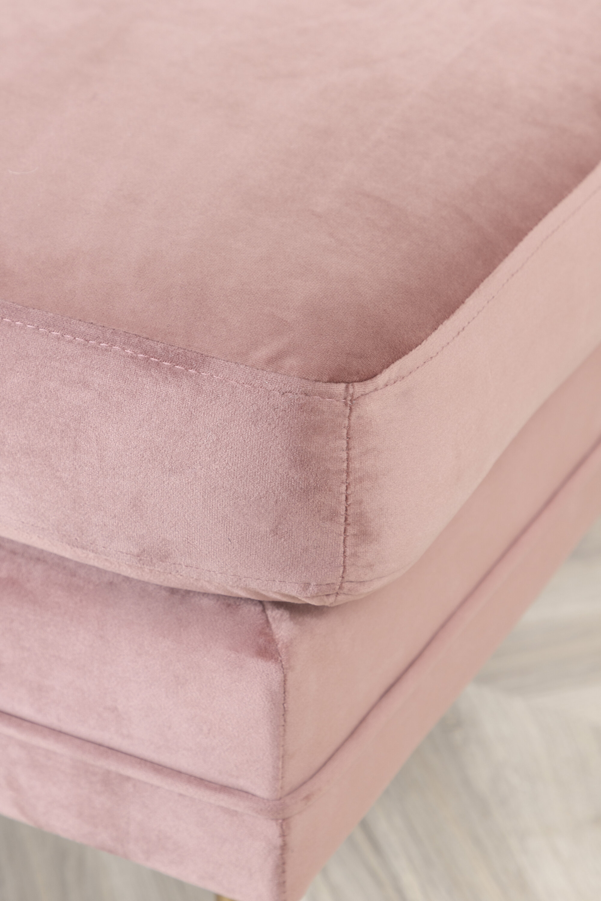 deLOHN Boom Lábtartós puff