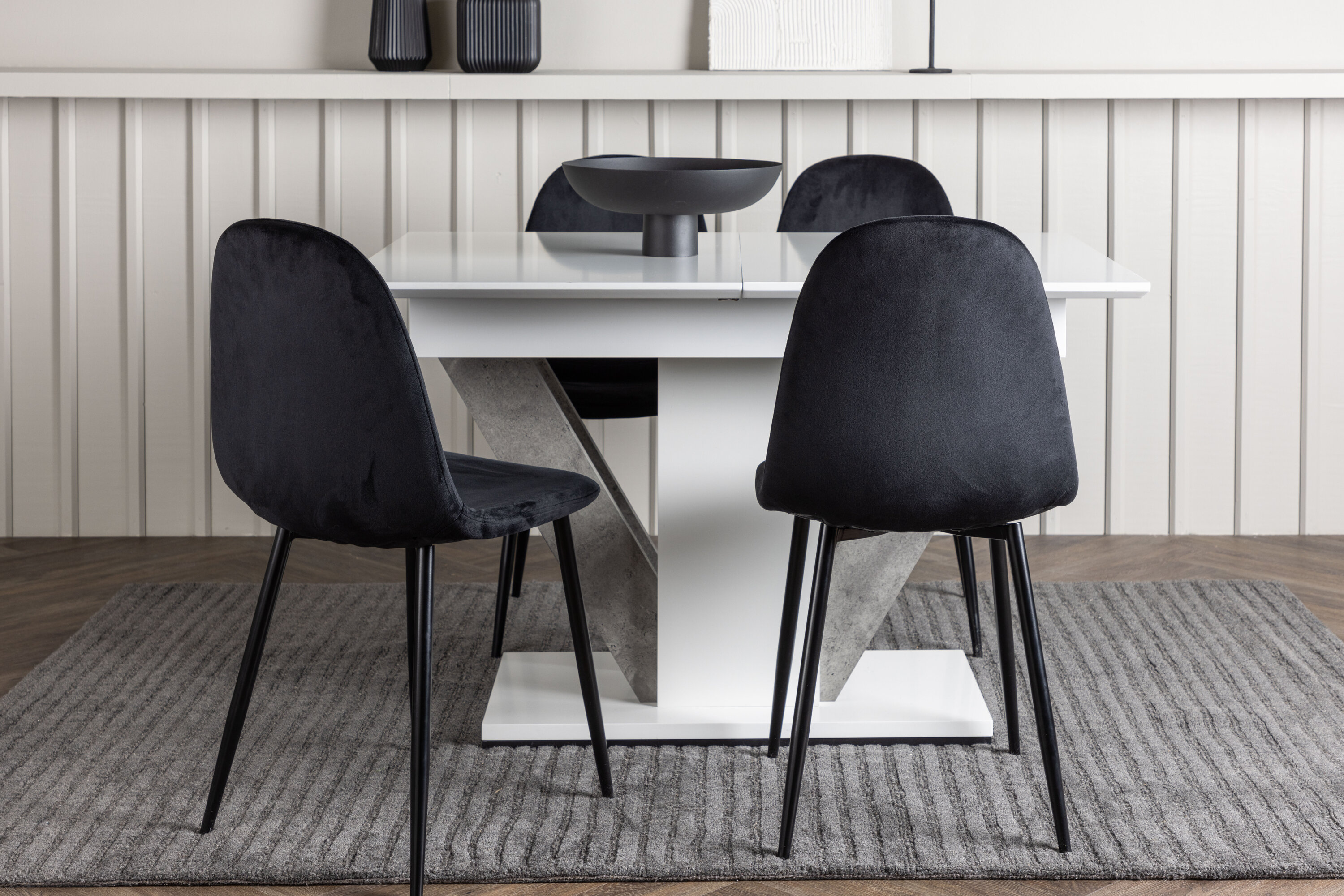 deLOHN Polar Téglalap alakú étkezőgarnitúra deLOHN Polar Téglalap alakú étkezőgarnitúra