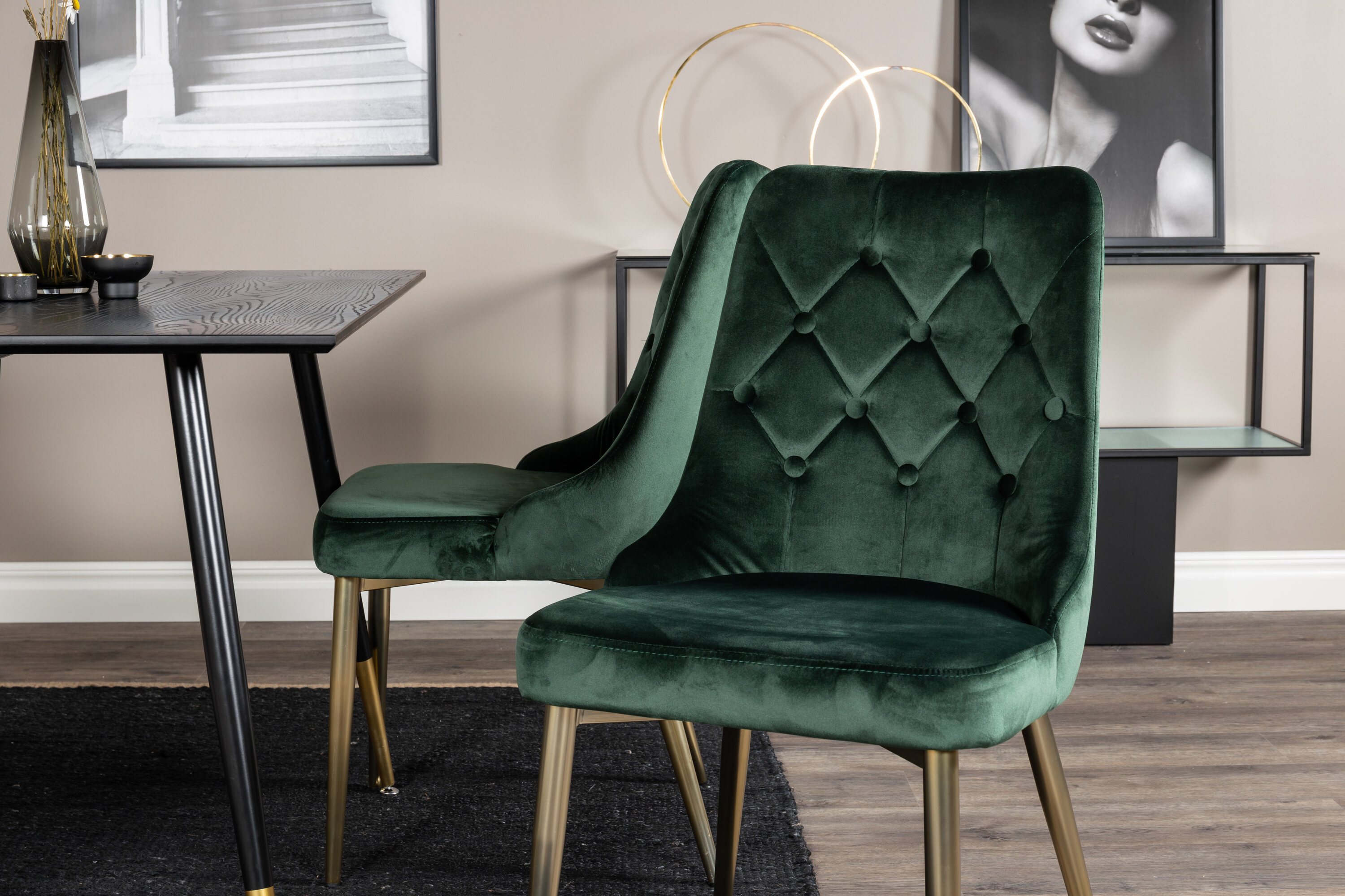 deLOHN Dipp, Velvet Deluxe Kör alakú étkezőgarnitúra deLOHN Dipp, Velvet Deluxe Kör alakú étkezőgarnitúra