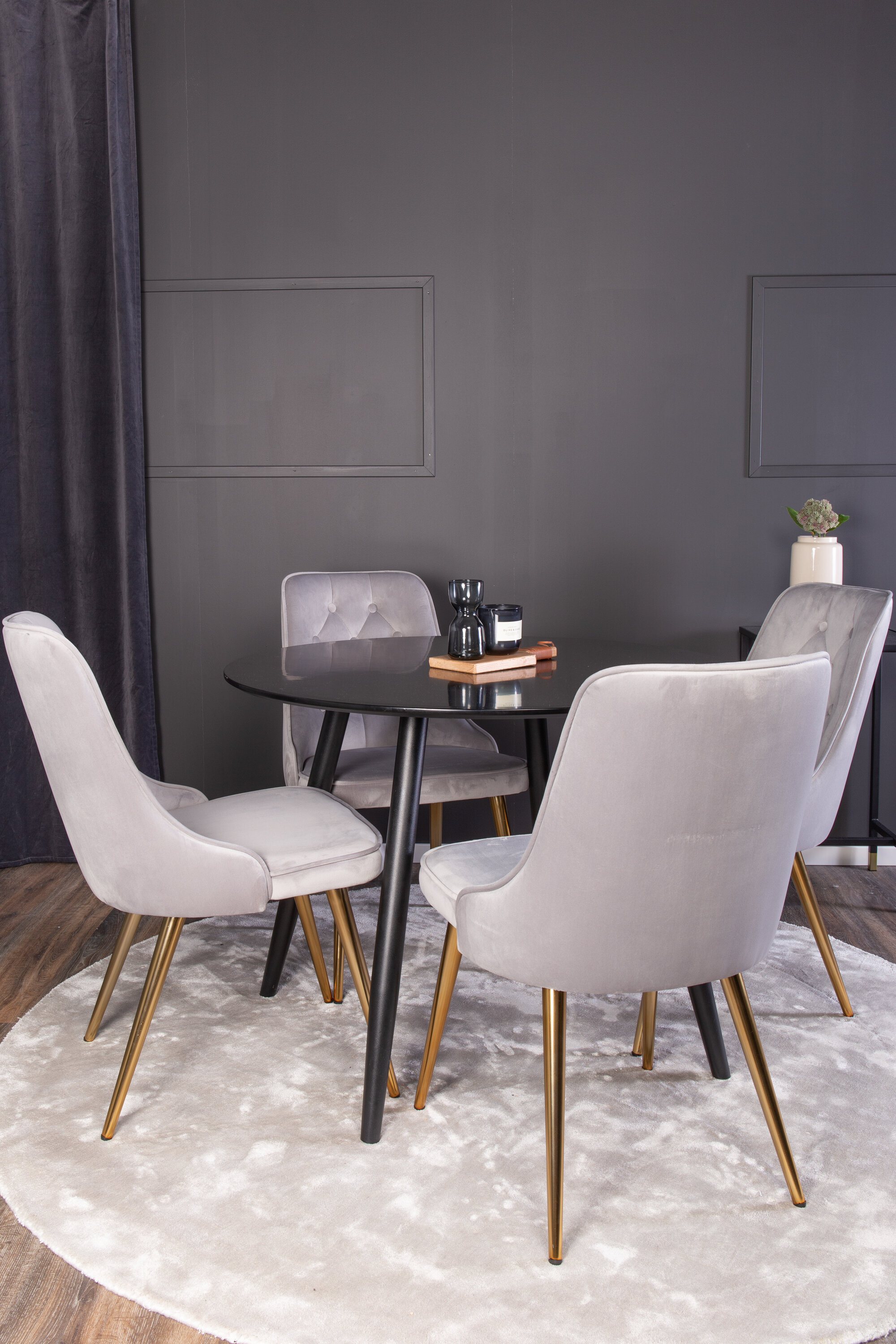 deLOHN Velvet Deluxe, Plaza Kör alakú étkezőgarnitúra