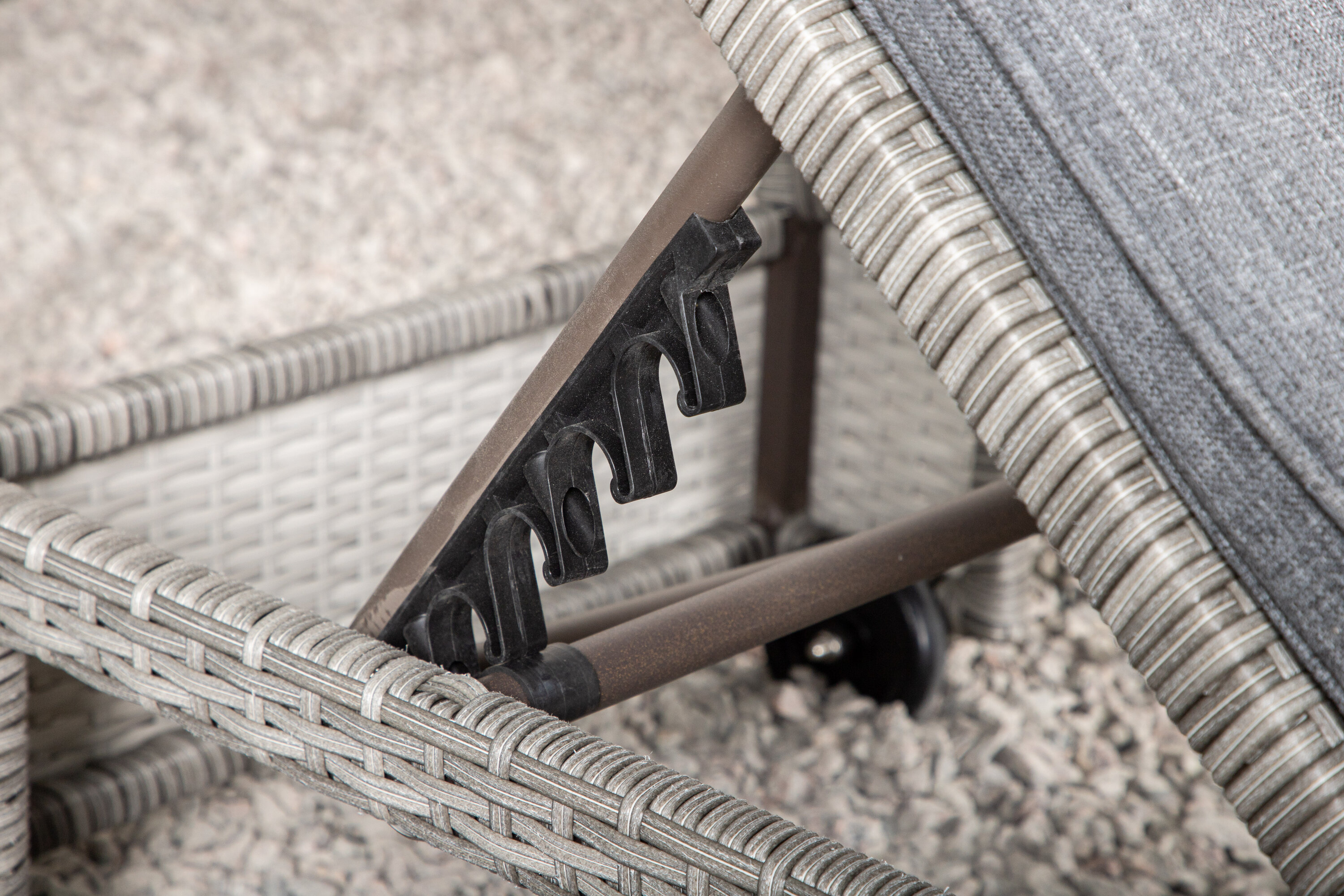 deLOHN London Napozóágy