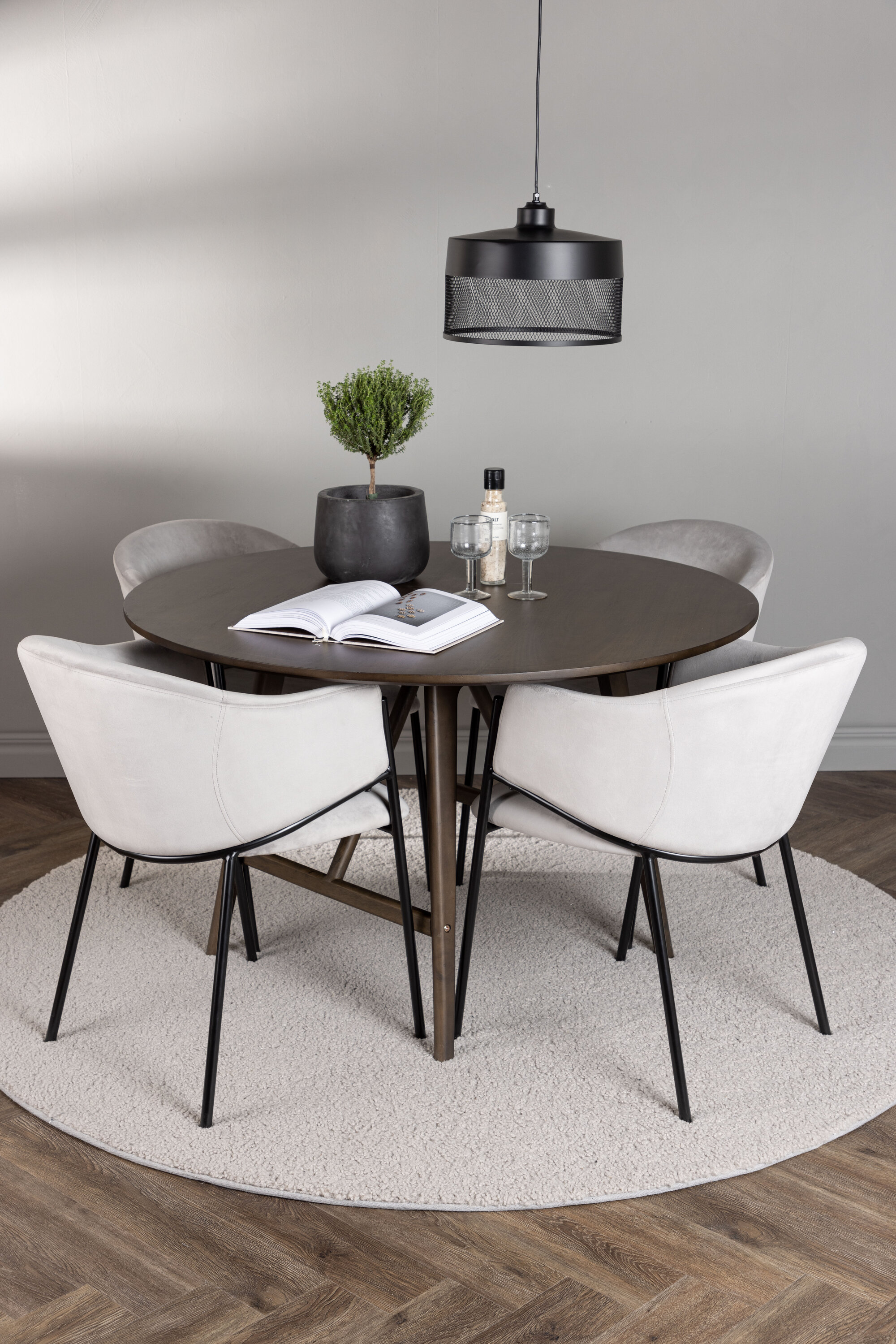 deLOHN Evelina Kör alakú étkezőgarnitúra