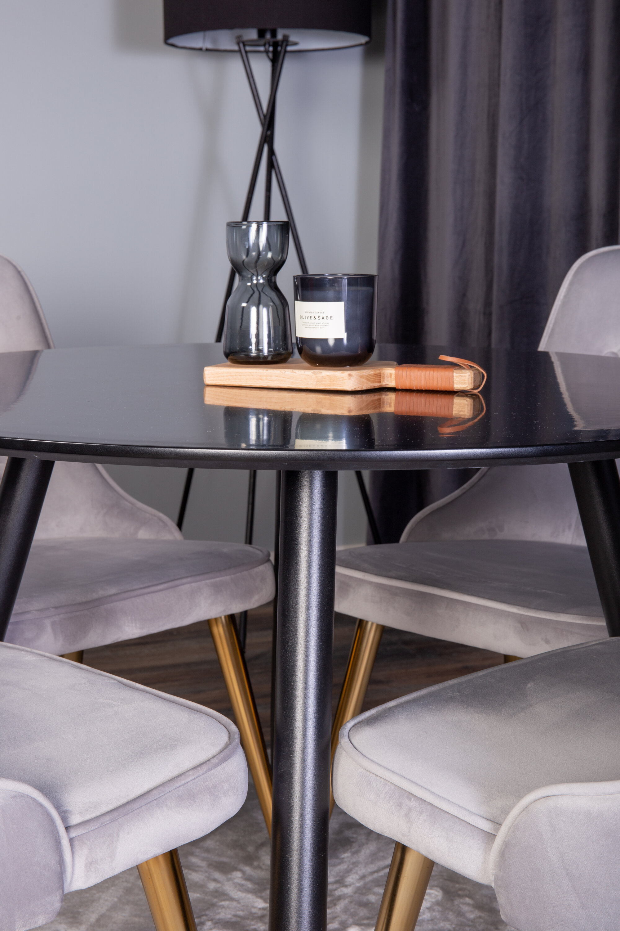 deLOHN Velvet Deluxe, Plaza Kör alakú étkezőgarnitúra