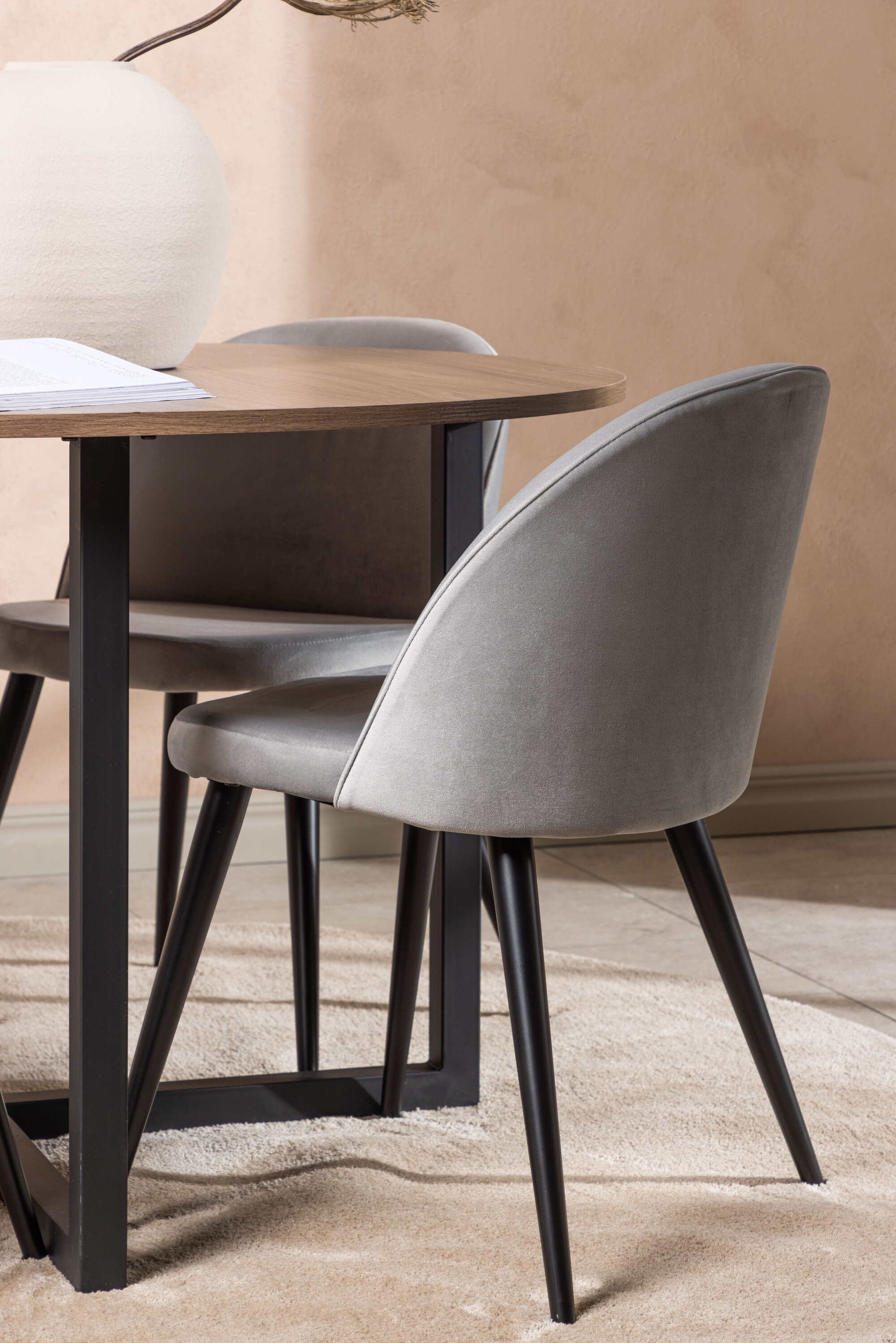 deLOHN Durango, Velvet Kör alakú étkezőgarnitúra