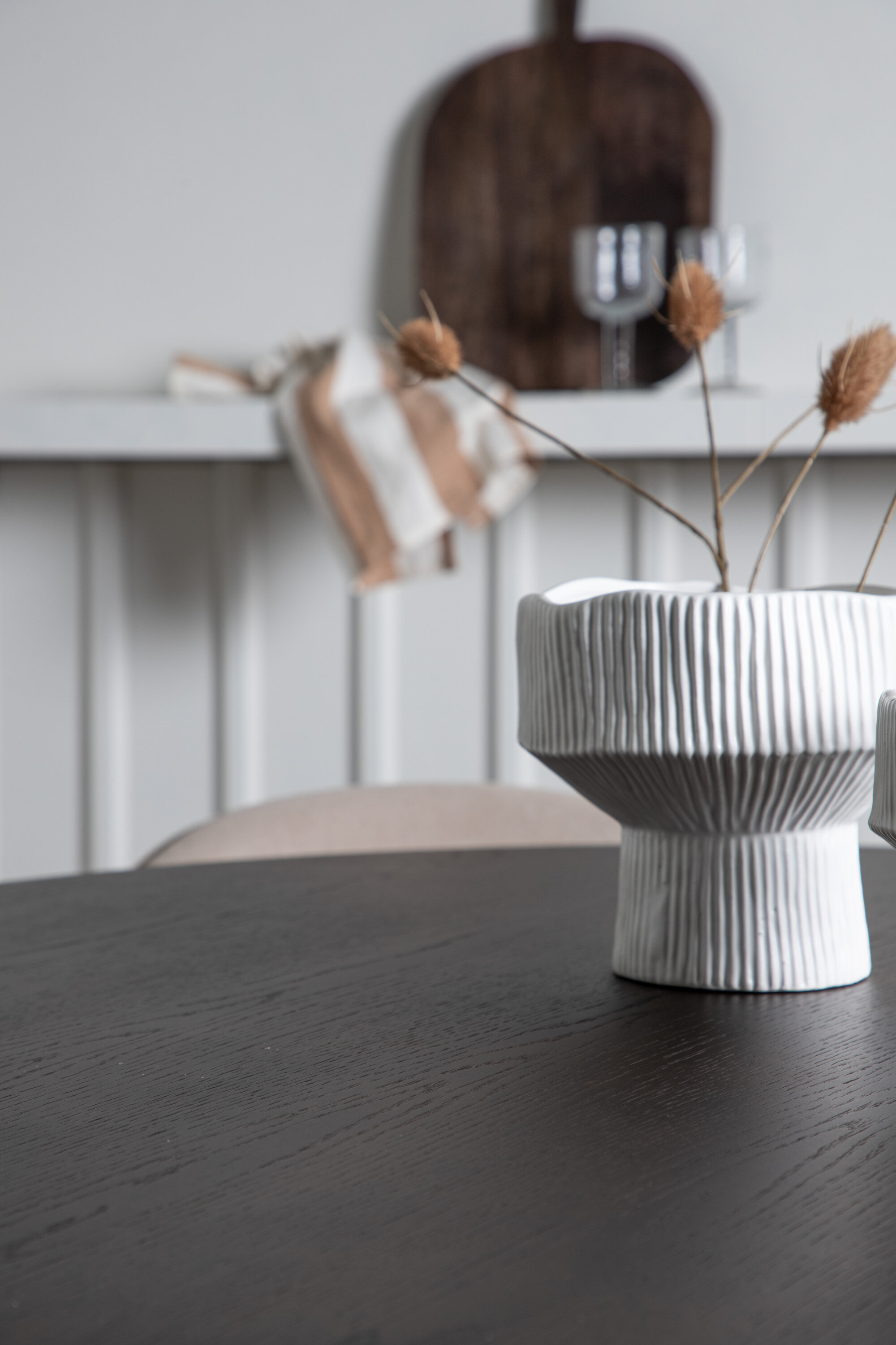 deLOHN Stone round, Velvet Kör alakú étkezőgarnitúra