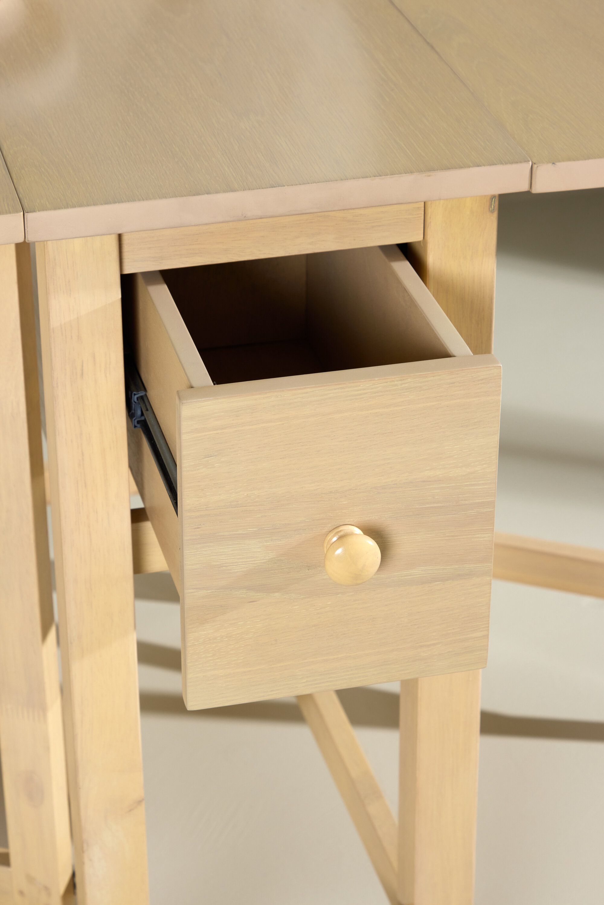 deLOHN Edward Téglalap alakú étkezőasztal