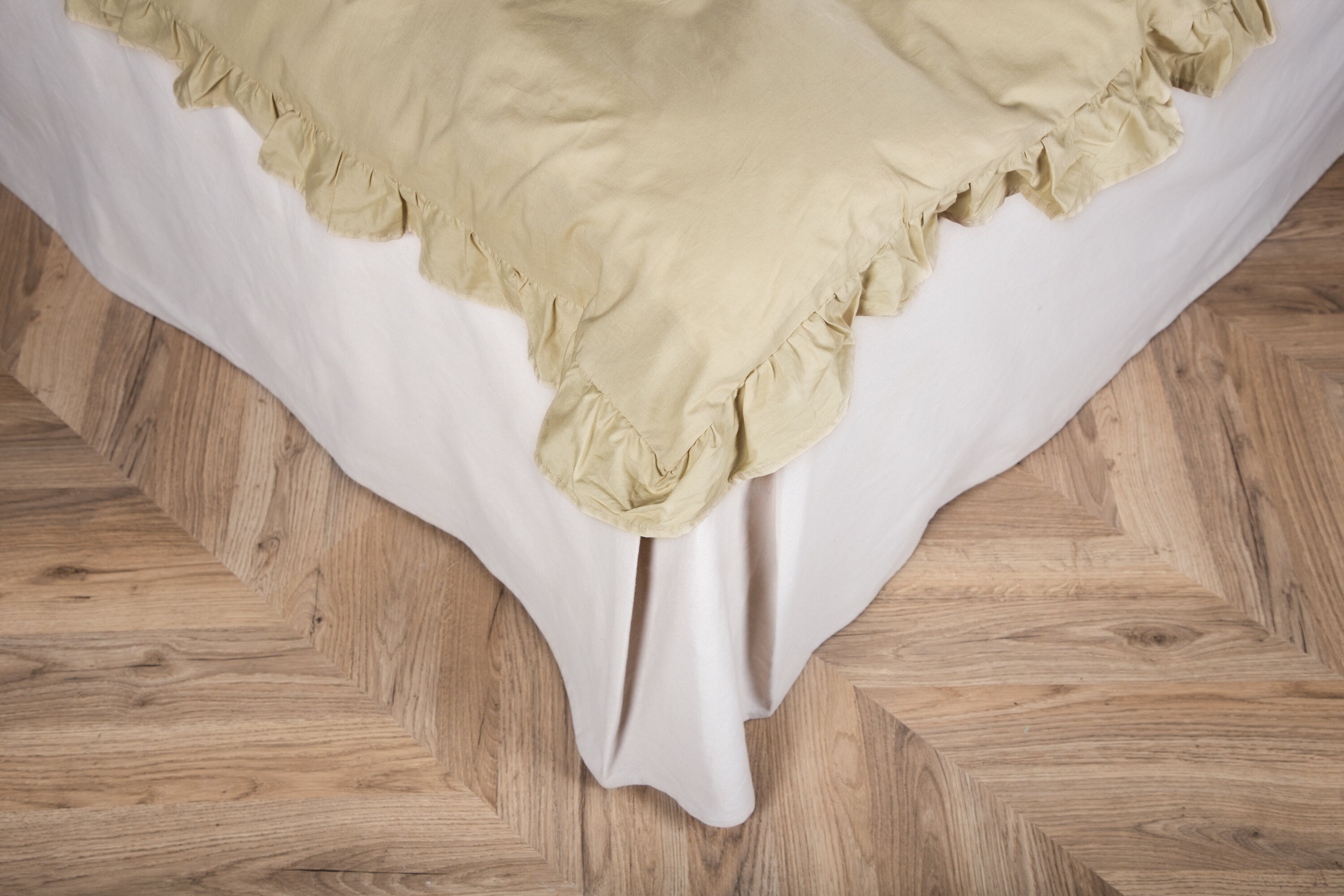 deLOHN Levi Ágynemű