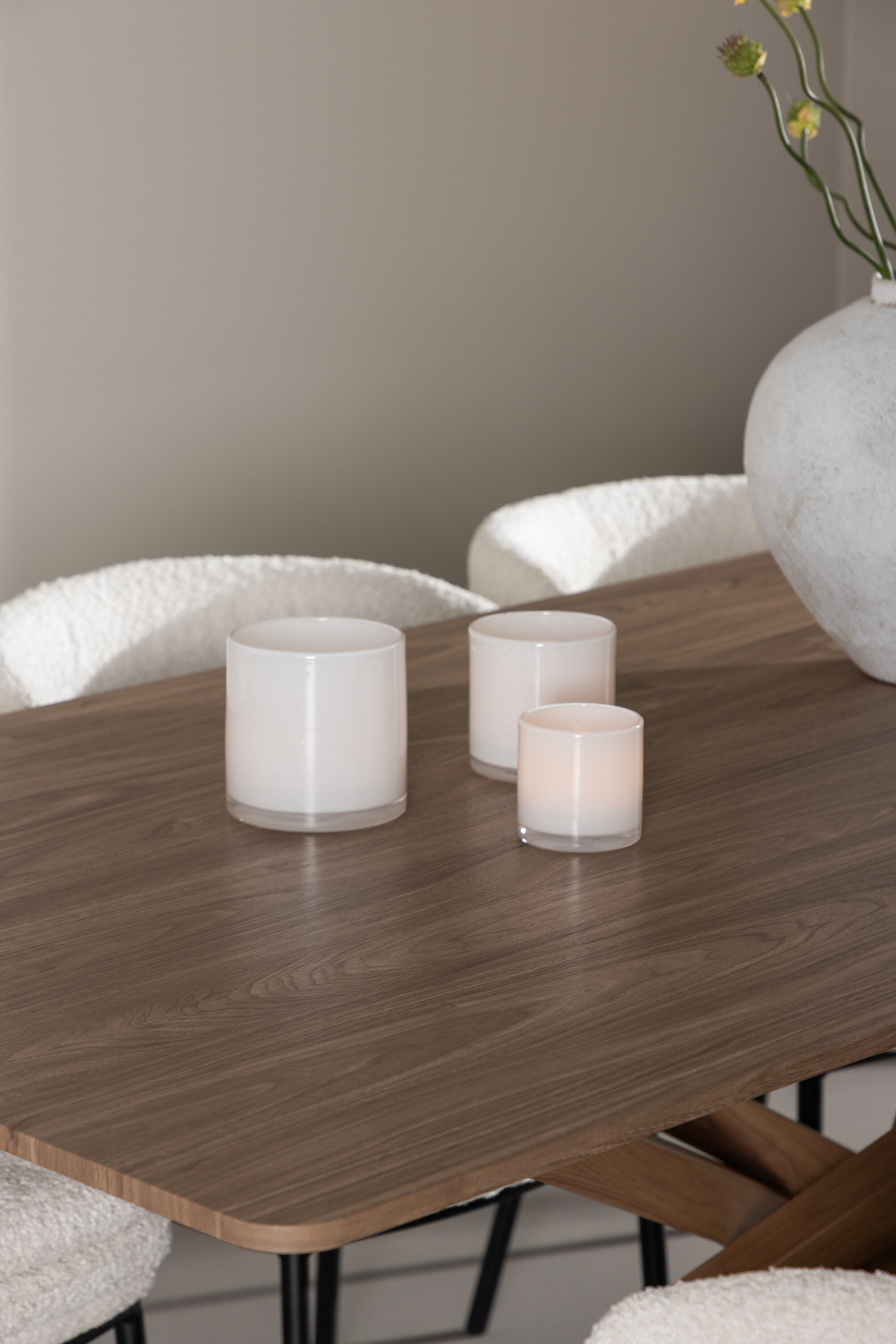 deLOHN Piazza, Agnes Téglalap alakú étkezőgarnitúra