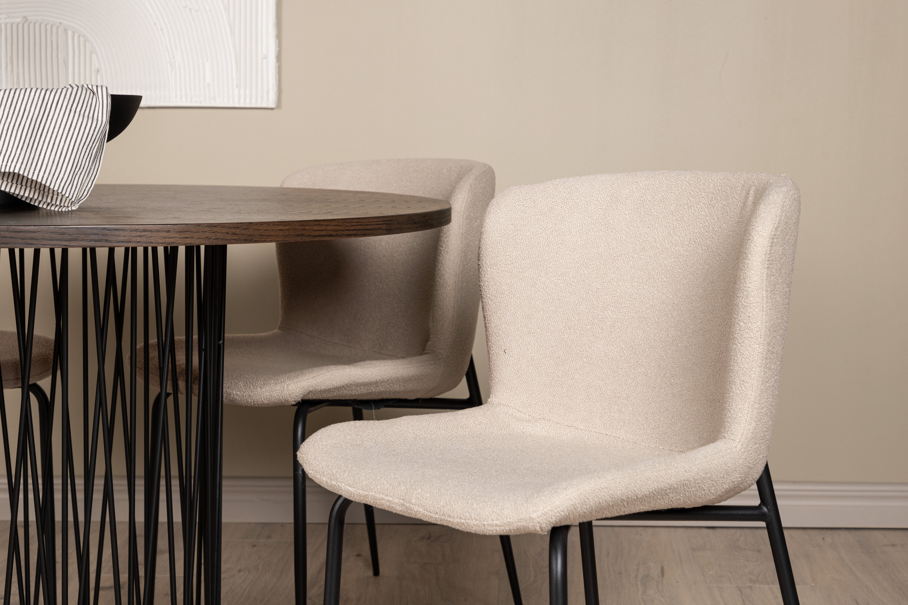 deLOHN Stone round, Modesto Kör alakú étkezőgarnitúra