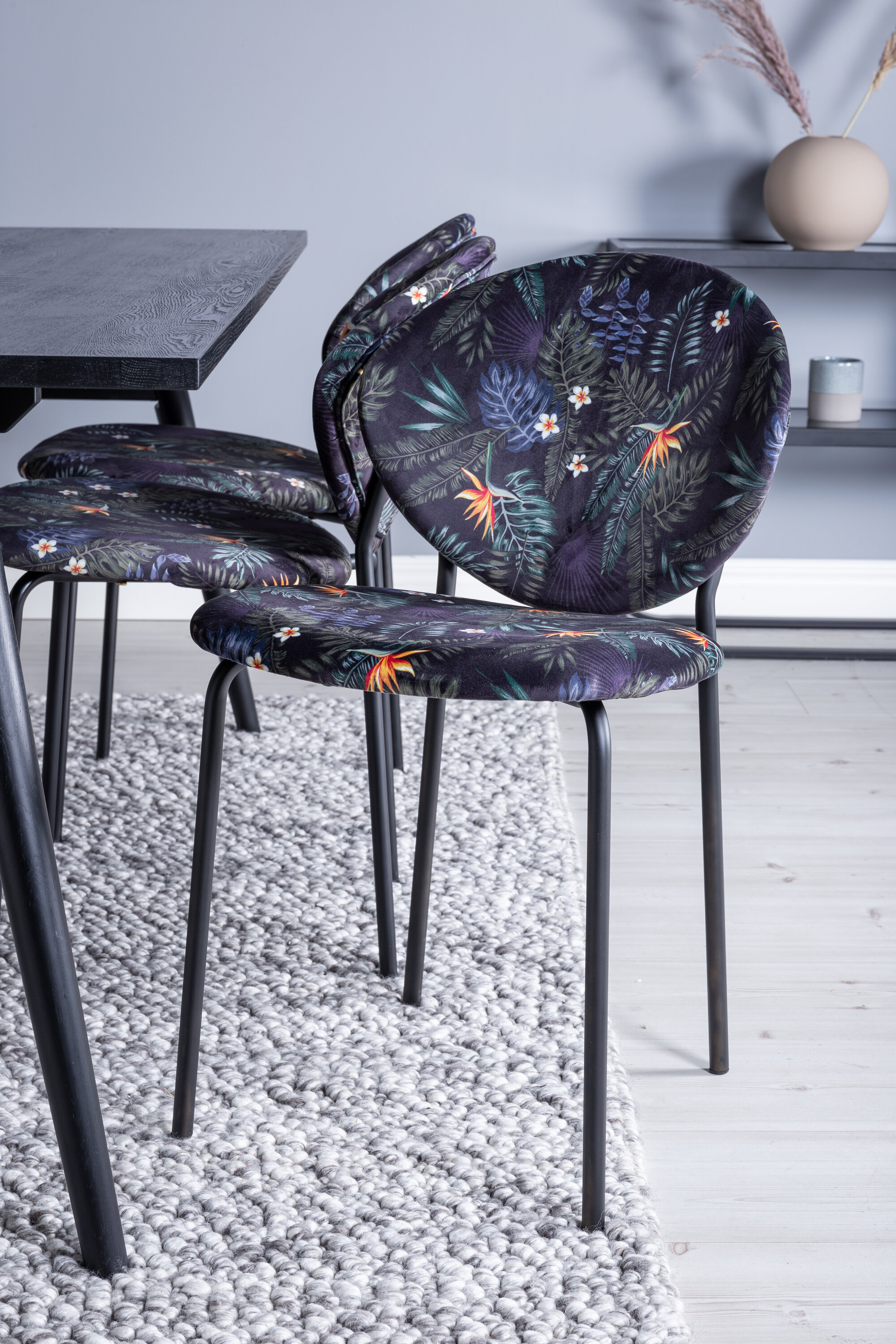 deLOHN Sleek, Vault Téglalap alakú étkezőgarnitúra