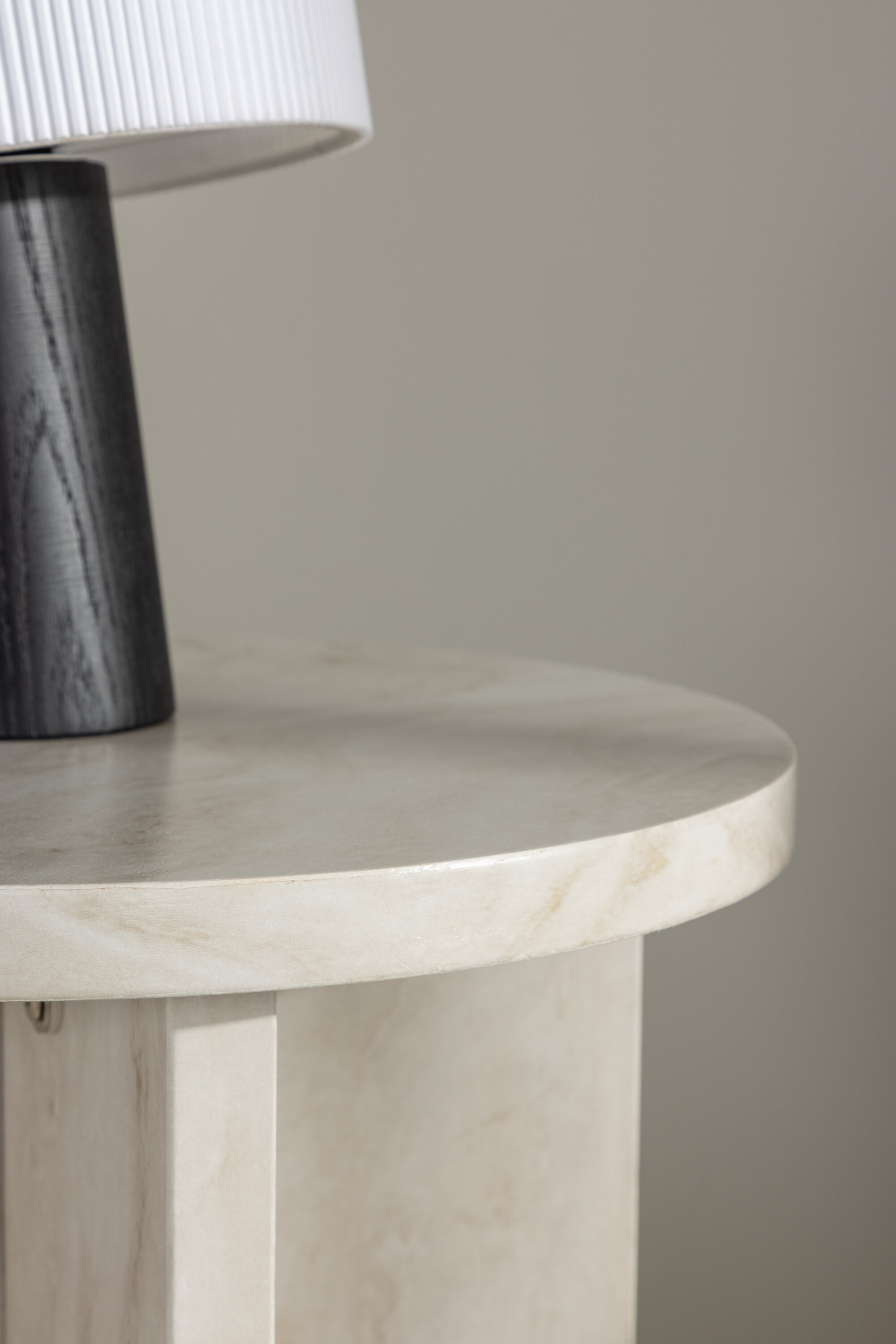 deLOHN Ålesund Kisasztal deLOHN Ålesund Kisasztal