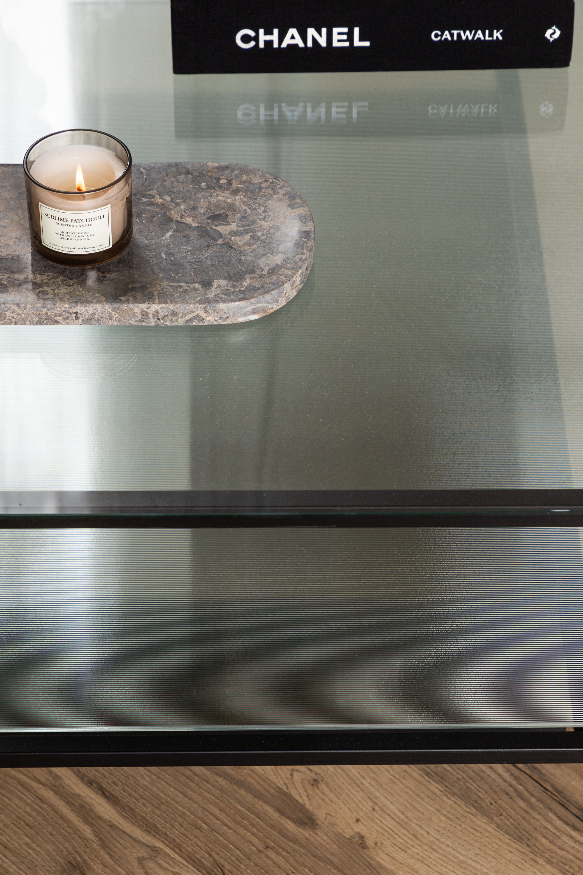 deLOHN Maglehem Dohányzóasztal