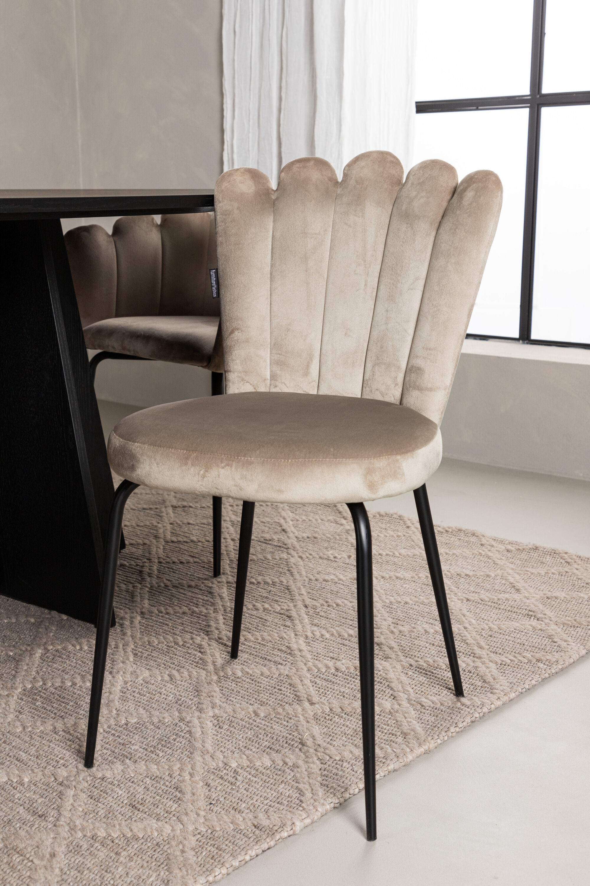 deLOHN Bootcut Oval, Limhamn Ovális étkezőgarnitúra