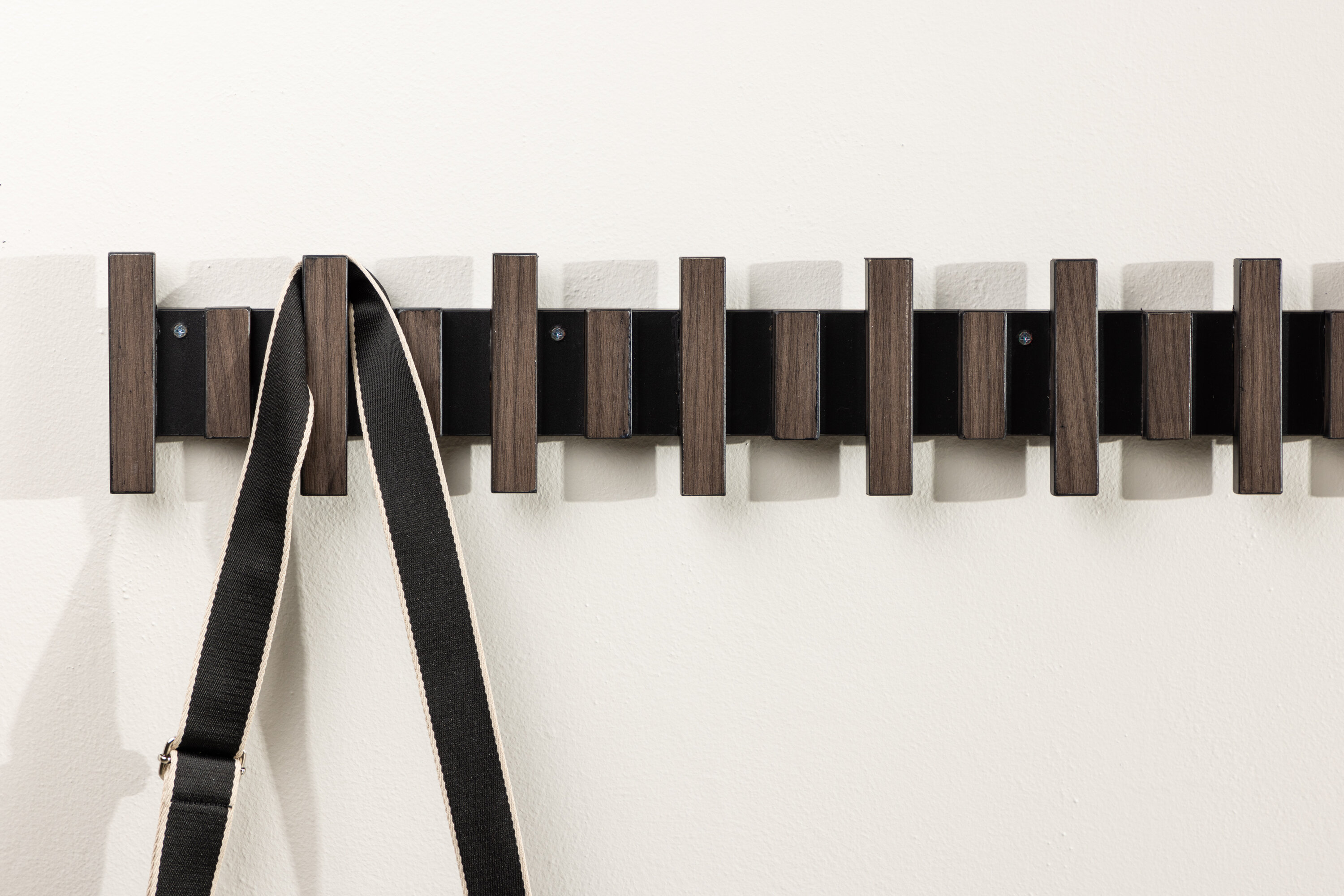 deLOHN Nimes Ruhafogas