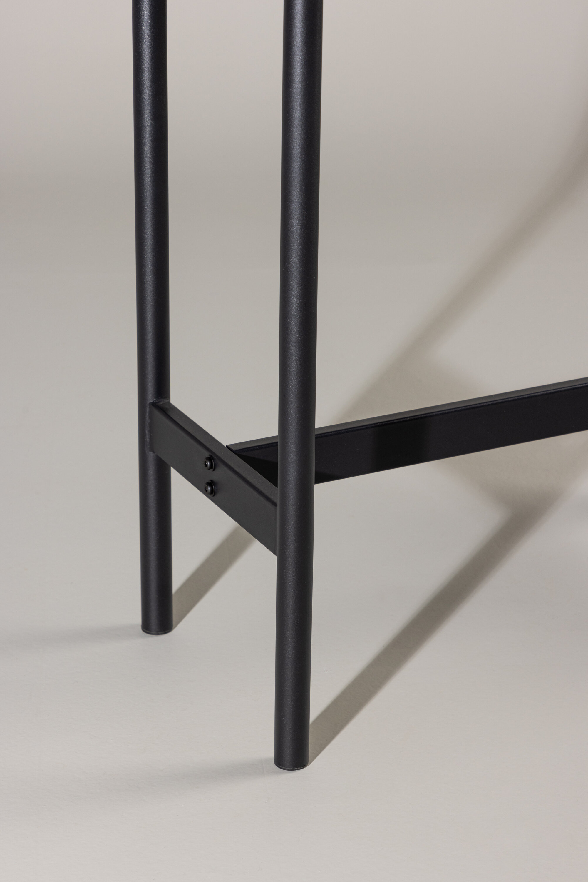 deLOHN Skate Kisasztal