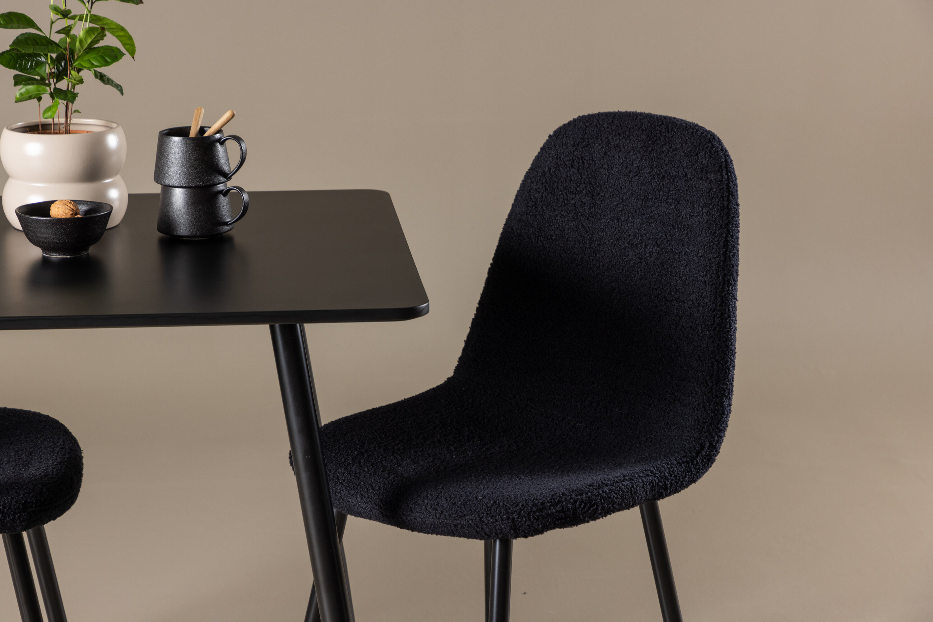 deLOHN Polar, Polar Téglalap alakú étkezőgarnitúra deLOHN Polar, Polar Téglalap alakú étkezőgarnitúra