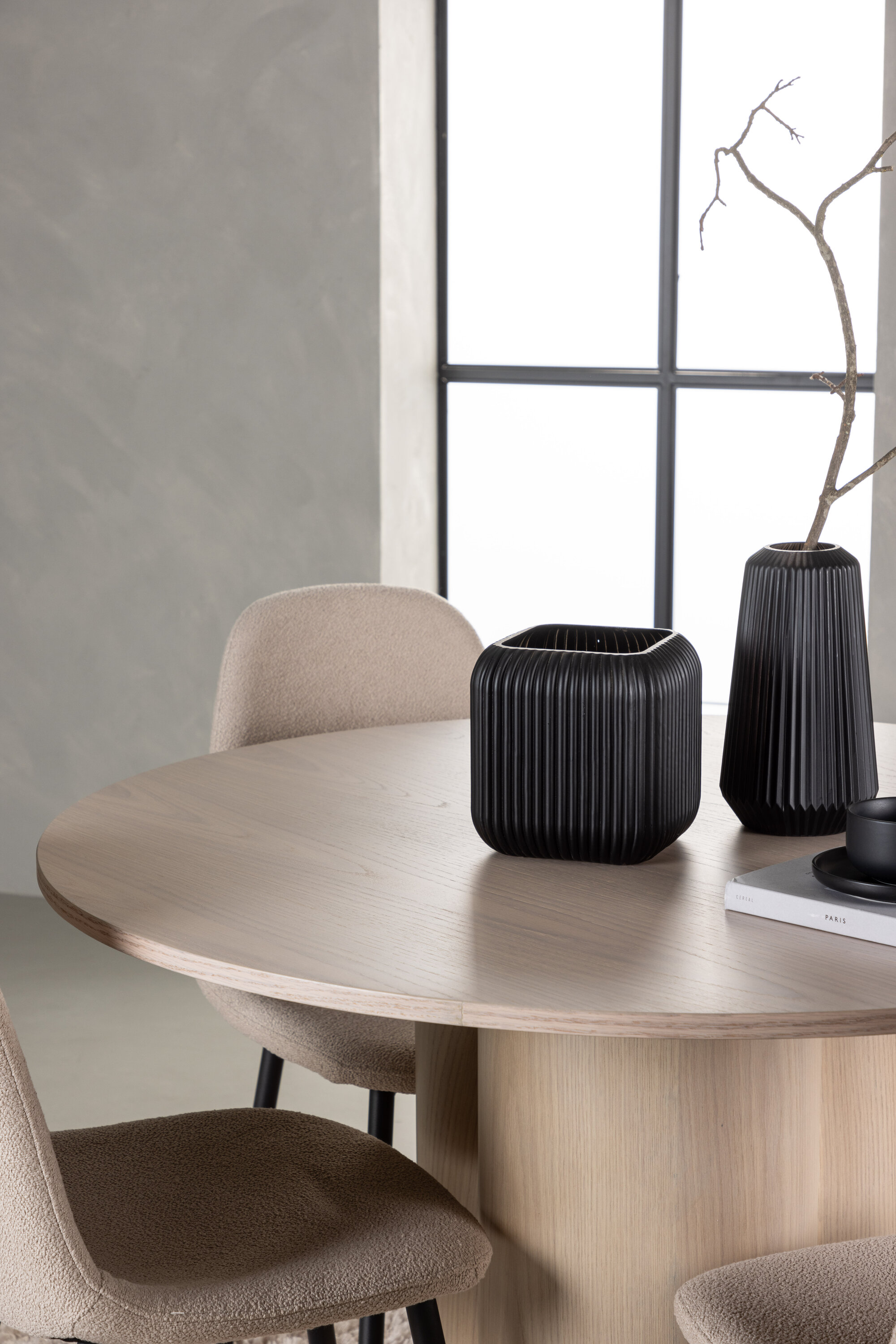 deLOHN Polar Kör alakú étkezőgarnitúra deLOHN Polar Kör alakú étkezőgarnitúra