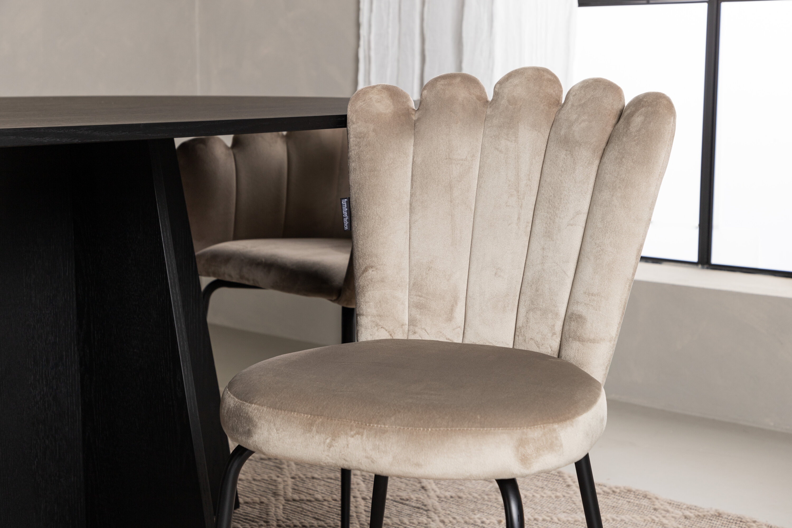 deLOHN Bootcut Oval, Limhamn Ovális étkezőgarnitúra