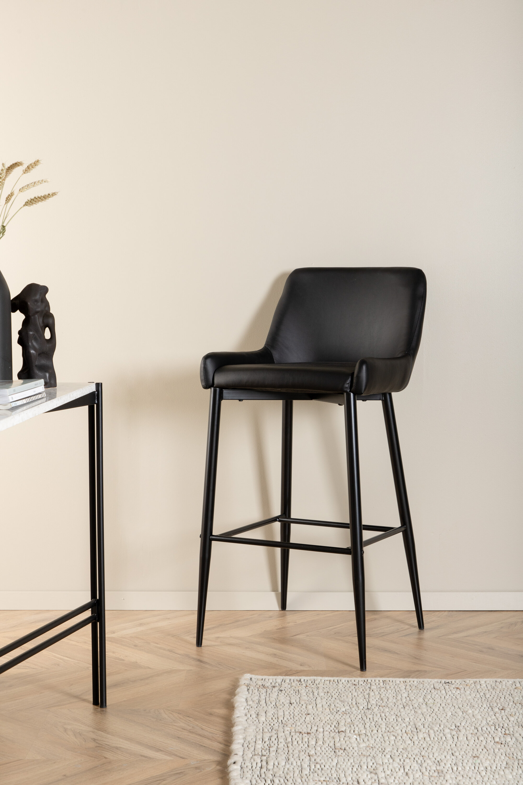 deLOHN Plaza Bárszék