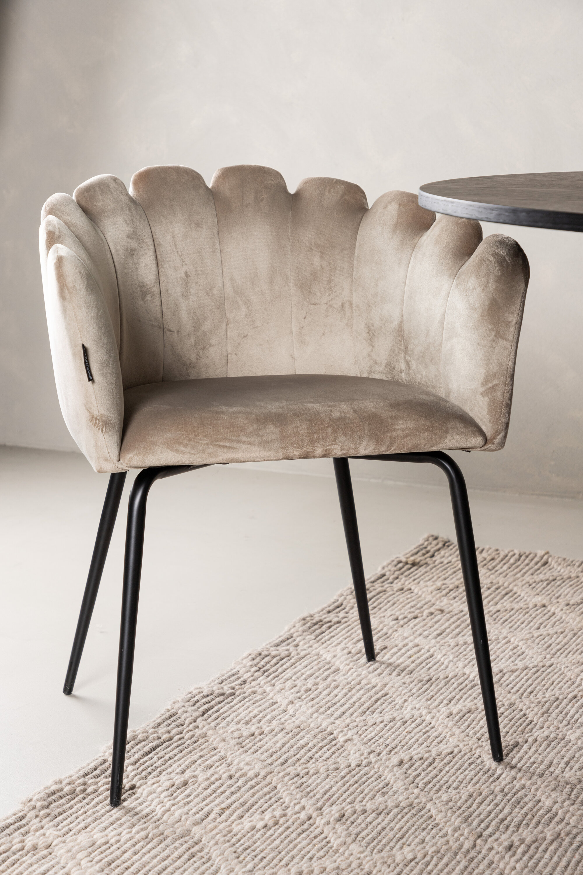 deLOHN Bootcut Oval, Limhamn Ovális étkezőgarnitúra